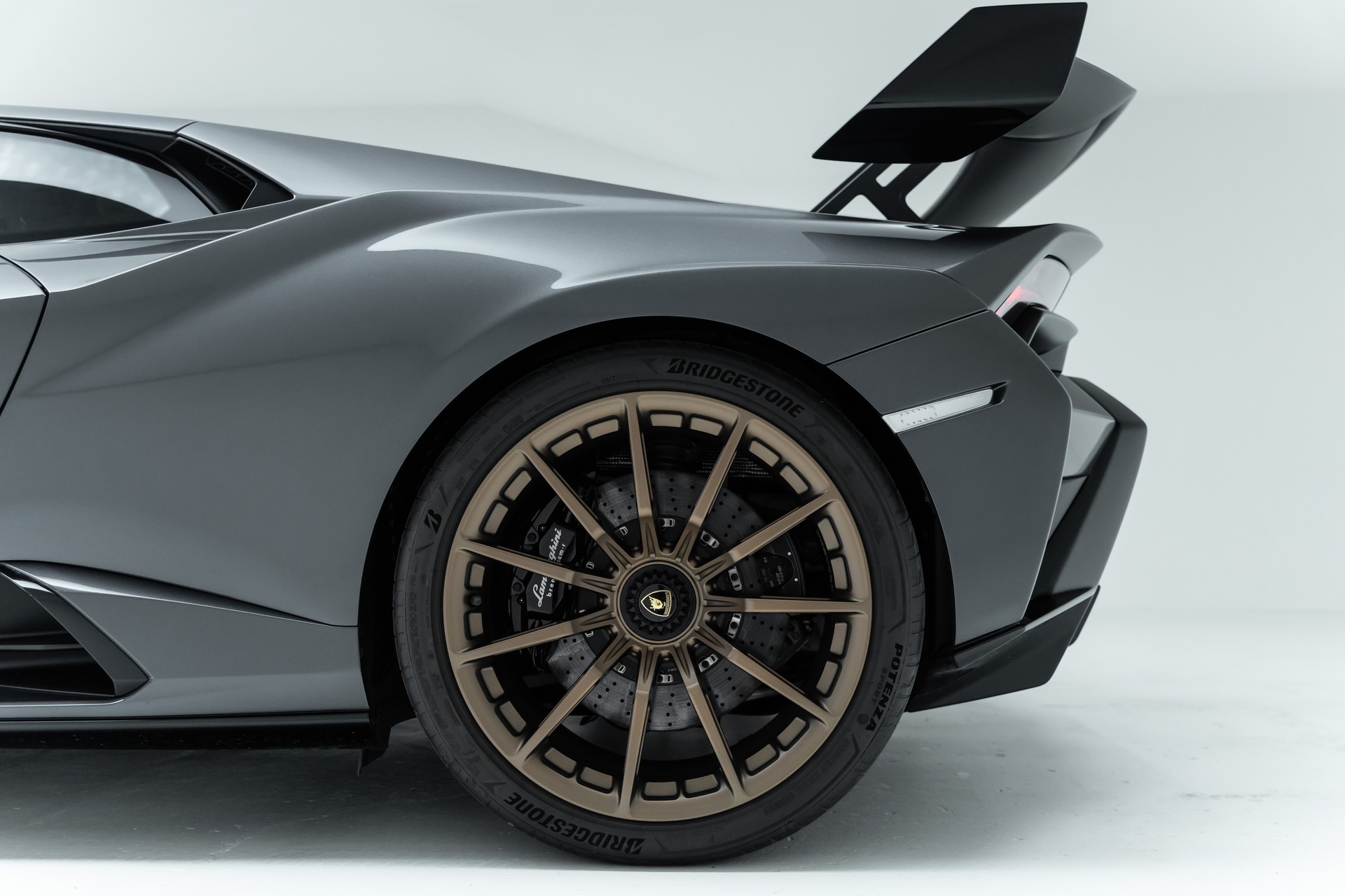 LAMBORGHINI Huracan STO Coupé DCT RWD-image-8