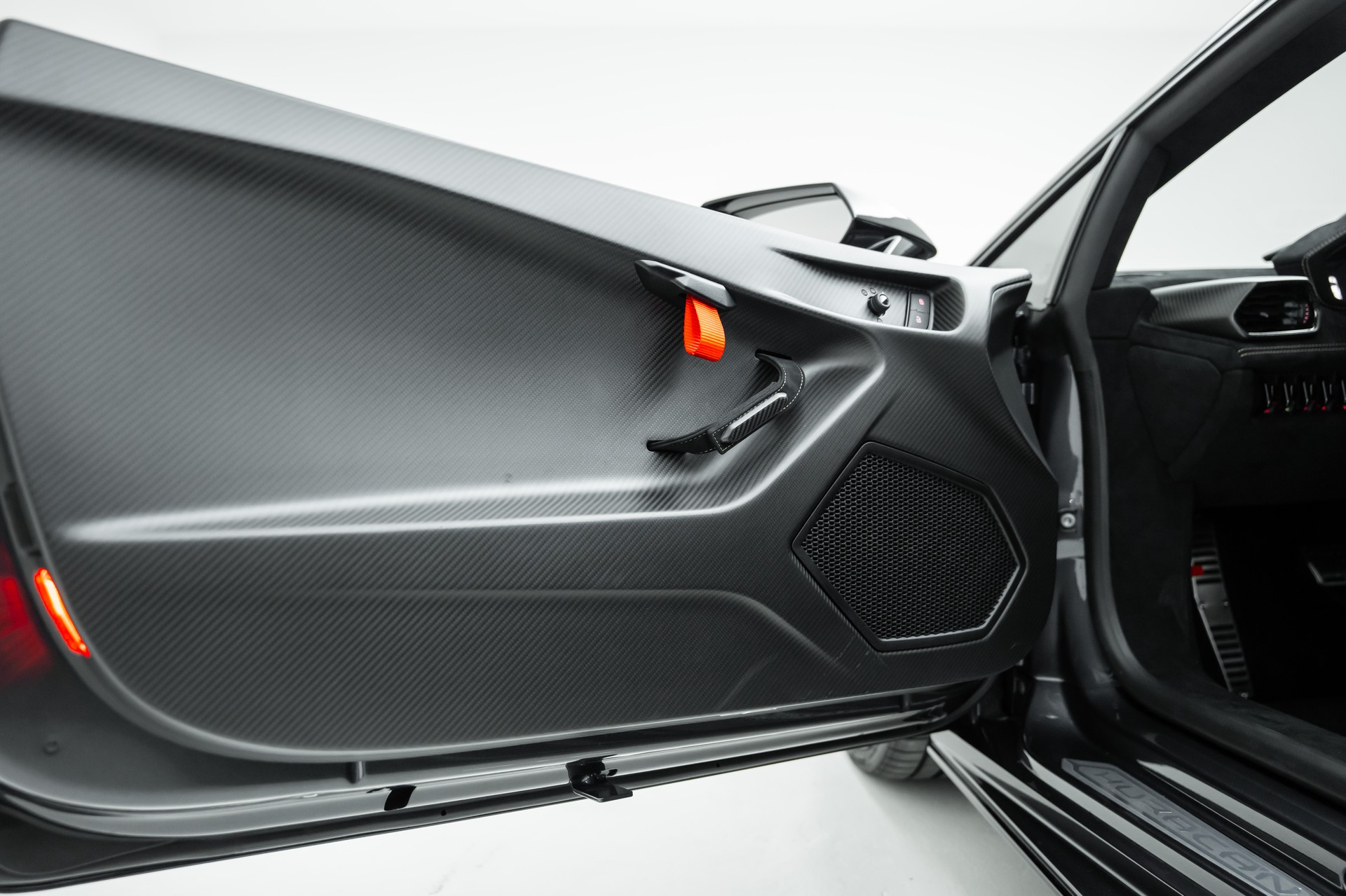 LAMBORGHINI Huracan STO Coupé DCT RWD-image-18