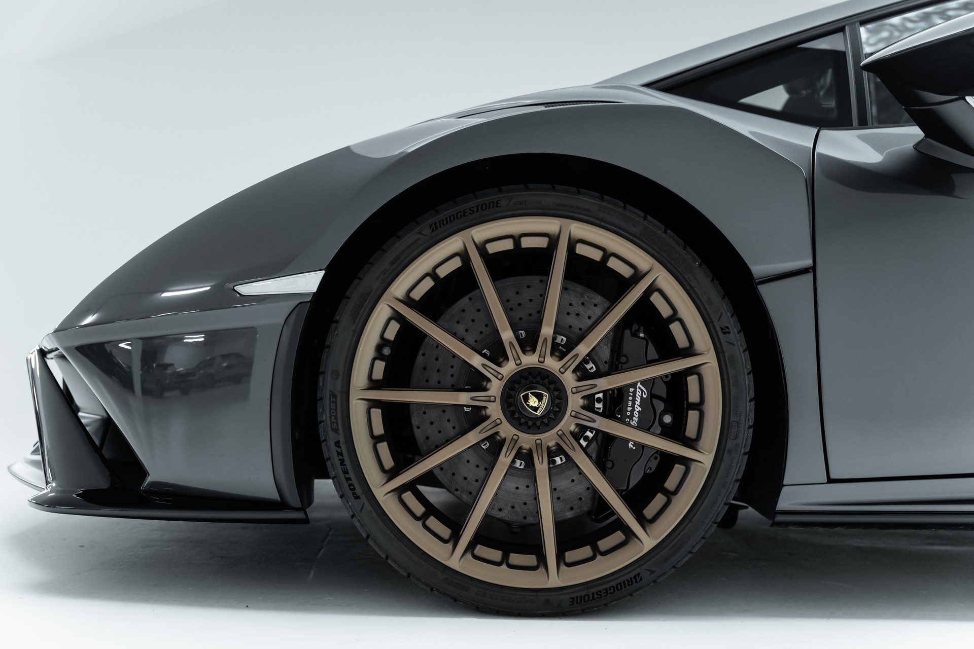 LAMBORGHINI Huracan STO Coupé DCT RWD-image-7