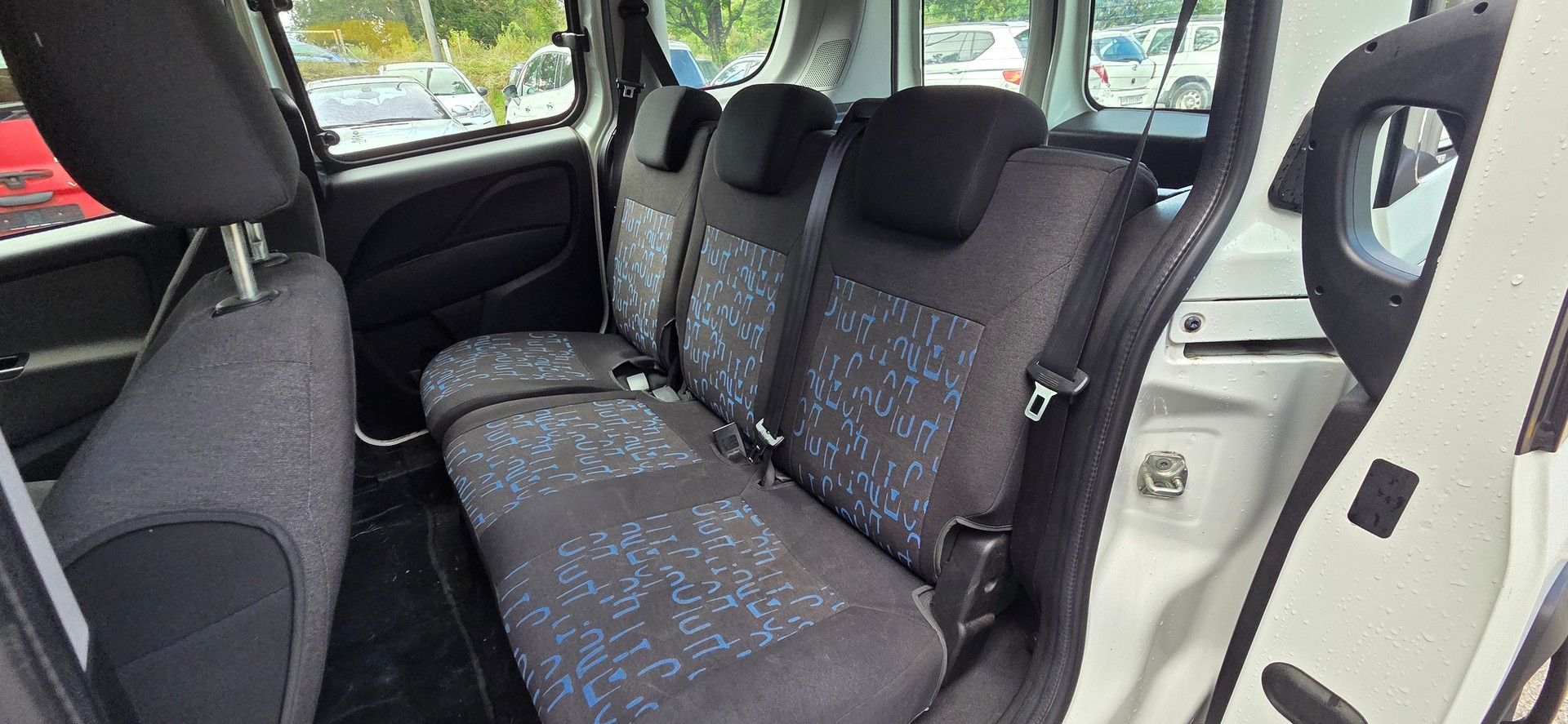 FIAT Doblò 1.6 Multi Jet Lounge-image-7