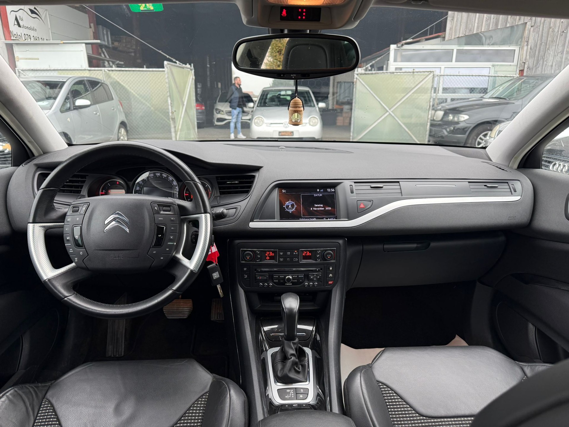 CITROEN C5 Tourer 2.2 HDi Exclusive Automatic-image-10