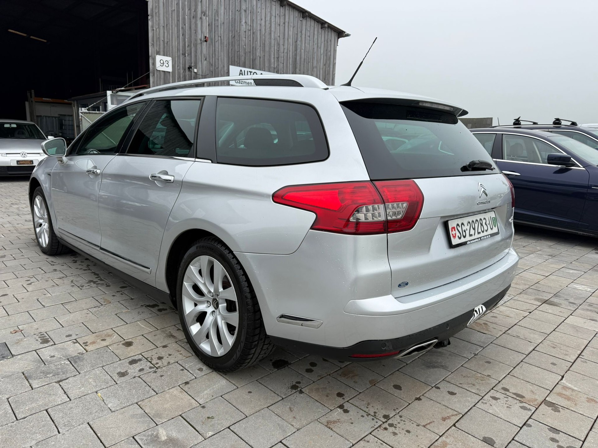 CITROEN C5 Tourer 2.2 HDi Exclusive Automatic-image-4