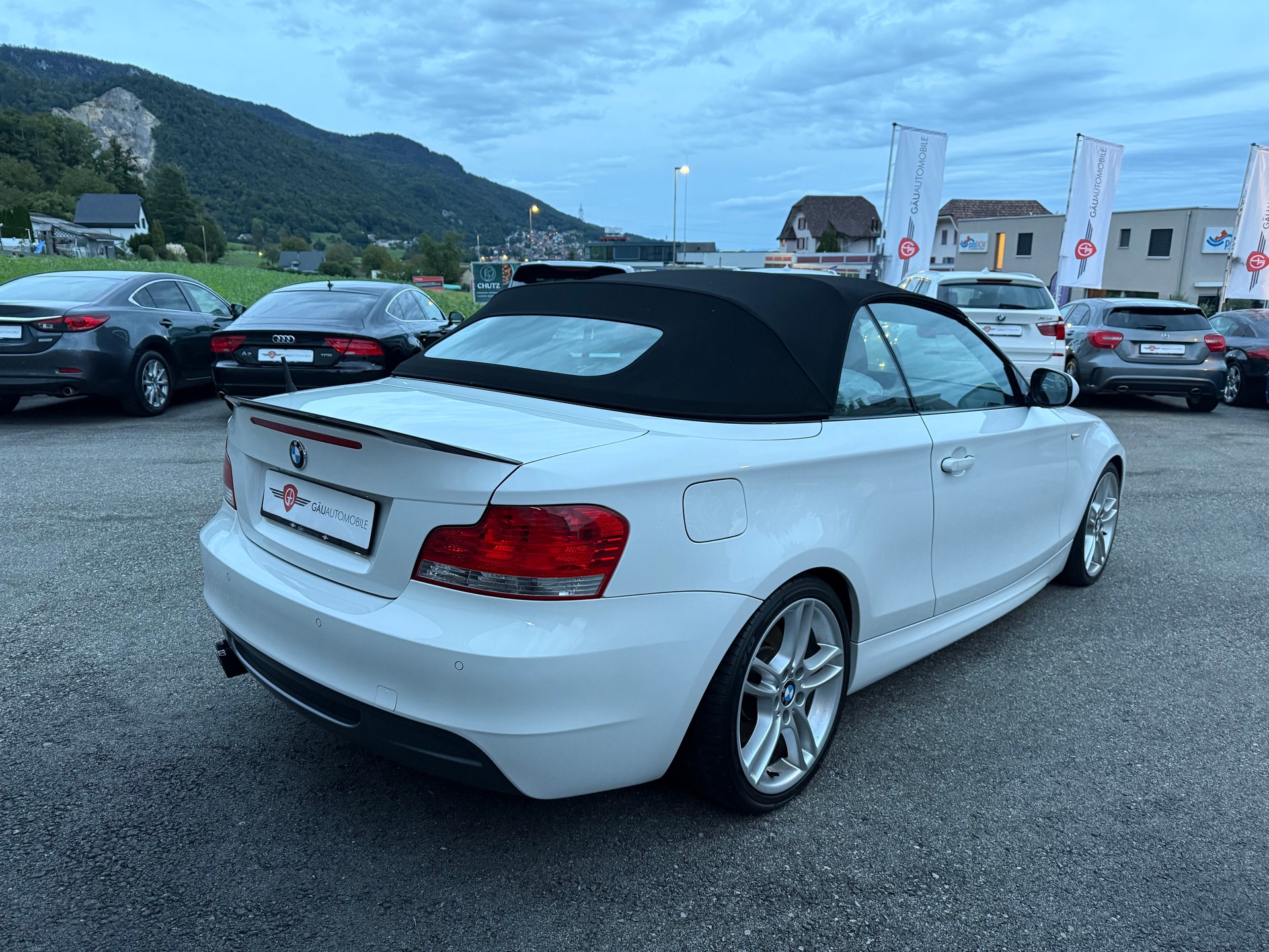 BMW 135i Cabrio DSG M-Sportpaket-image-5
