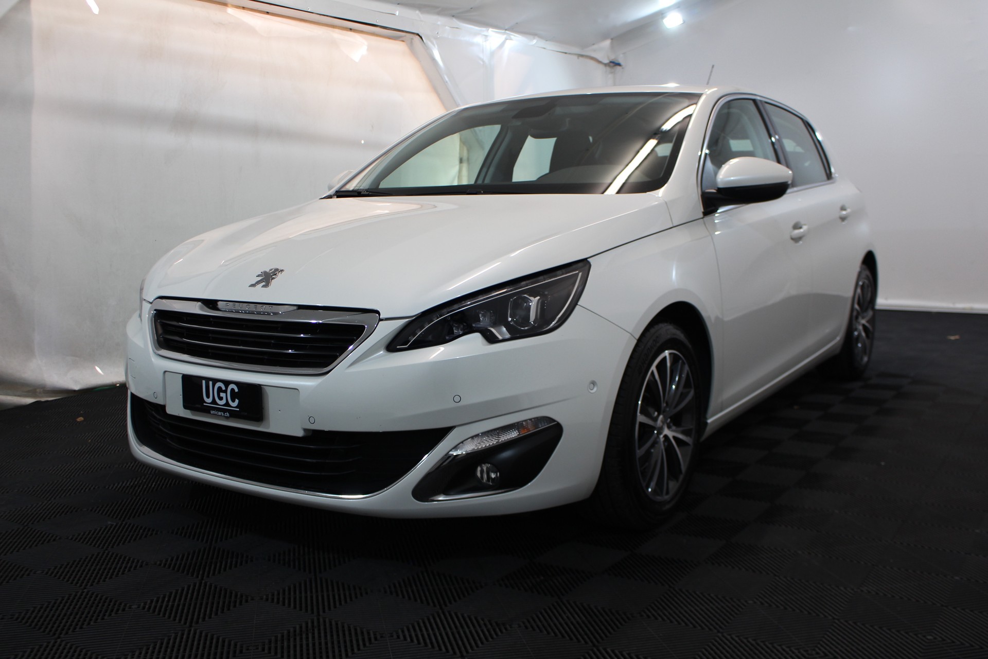 PEUGEOT 308 1.2 PureTech 130 Allure S/S-showroom-element-2