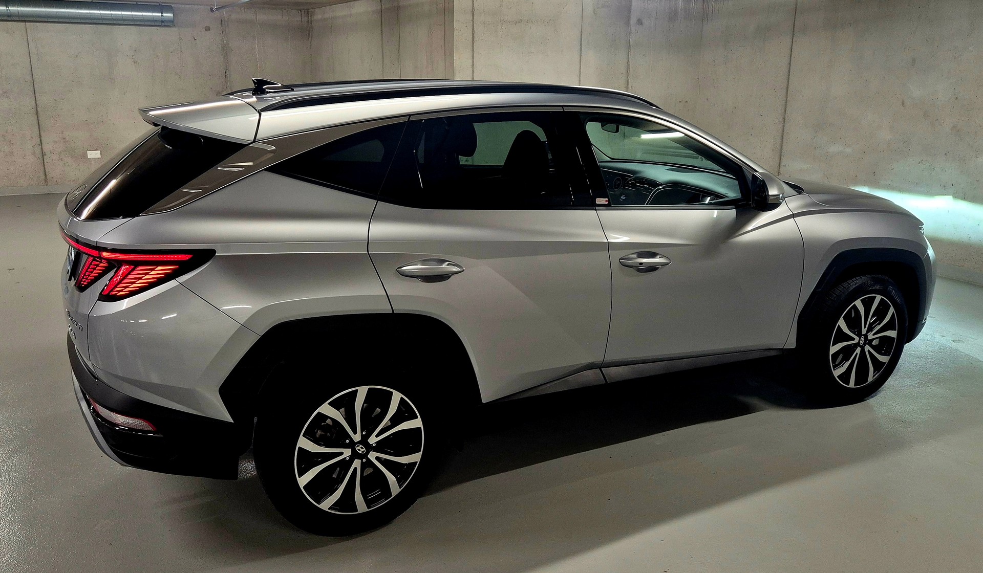 HYUNDAI Tucson 1.6 TGDI HEV Amplia 2WD-image-9