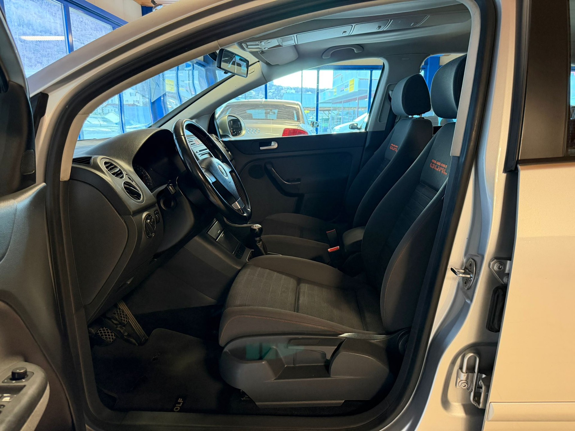 VW Golf Plus 1.6 FSI Trendline-image-10
