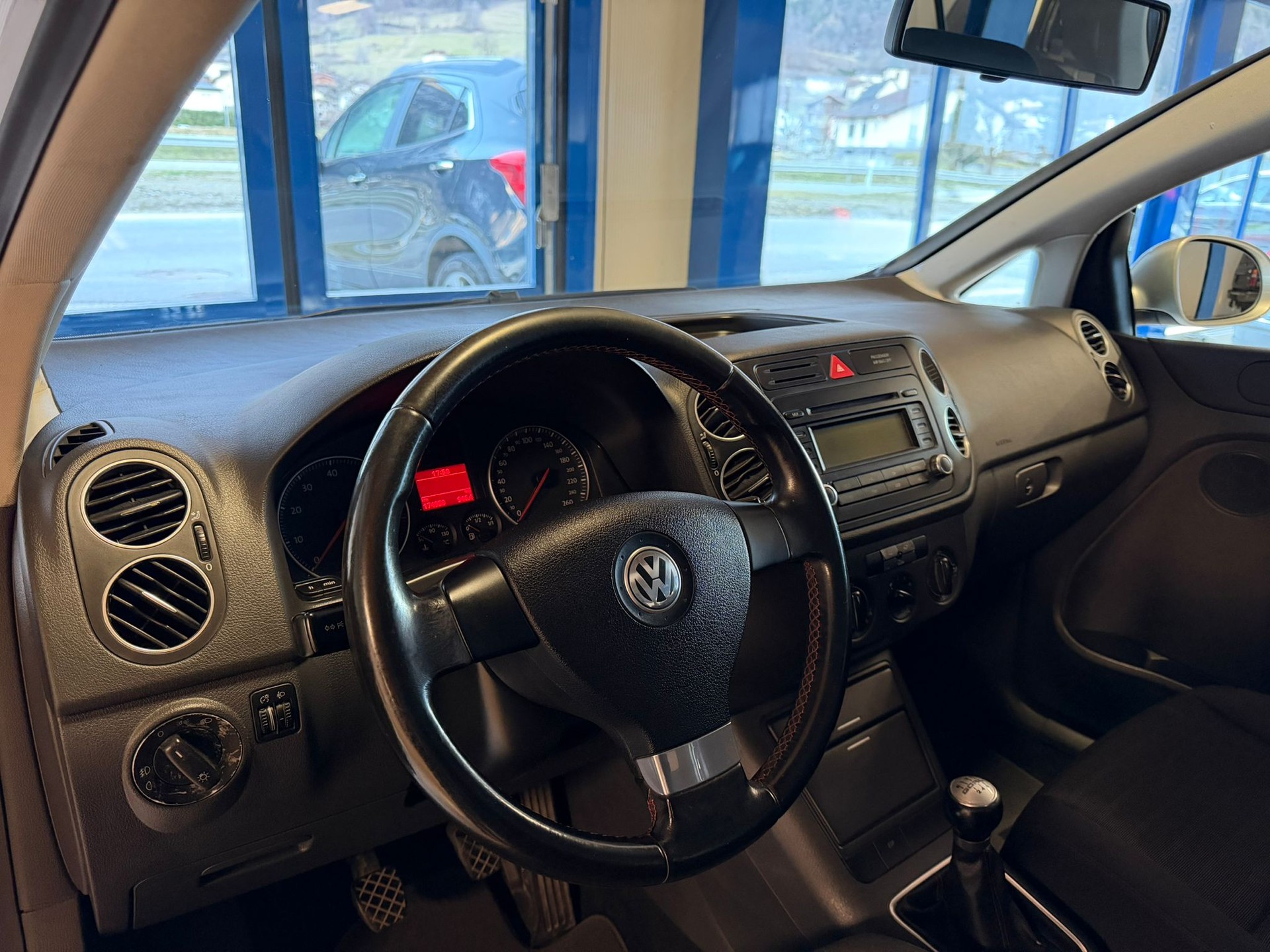 VW Golf Plus 1.6 FSI Trendline-image-12