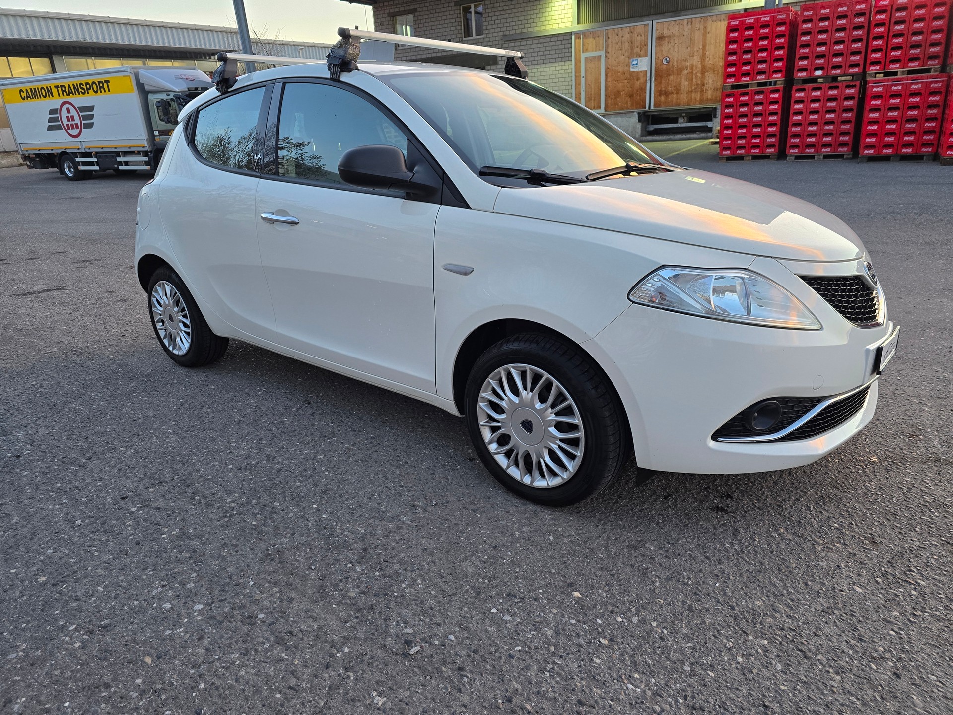 LANCIA Ypsilon 1.2 Elefantino-showroom-element-2