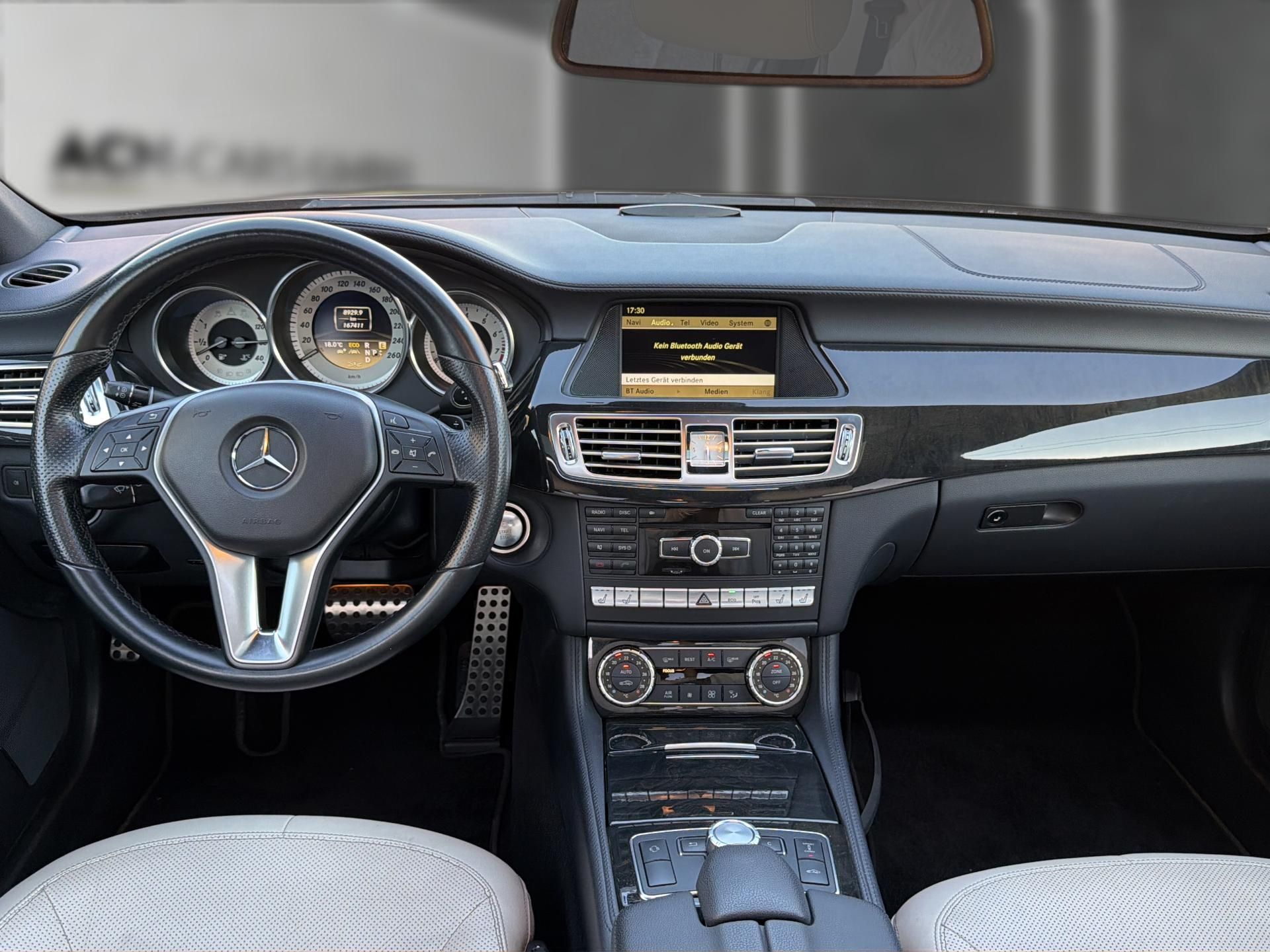 MERCEDES-BENZ CLS 500 4Matic 7G-Tronic-image-13