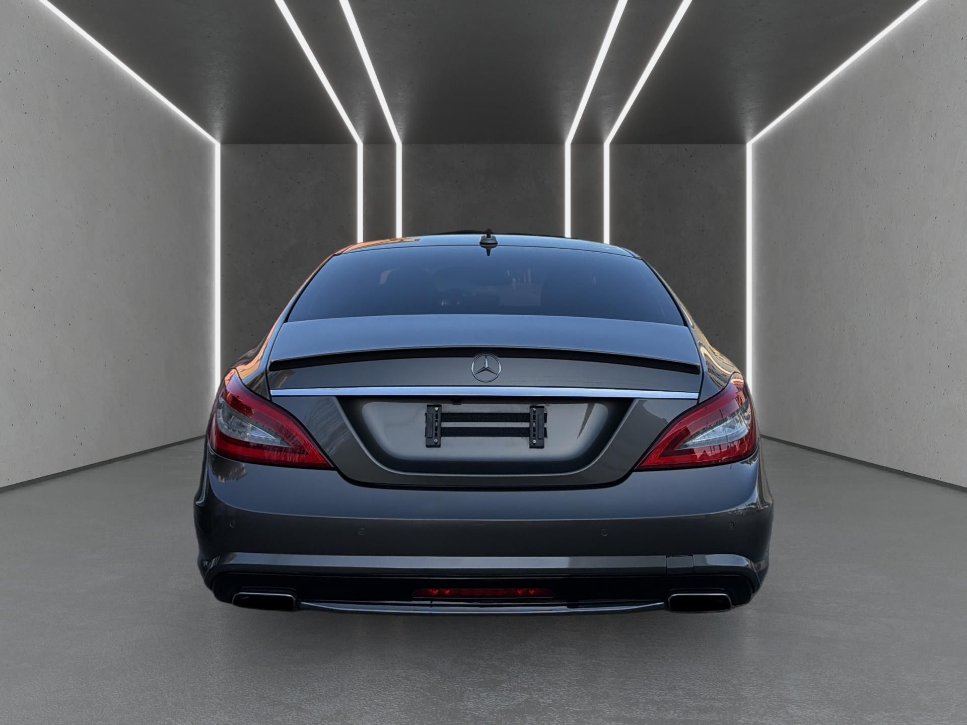 MERCEDES-BENZ CLS 500 4Matic 7G-Tronic-image-4