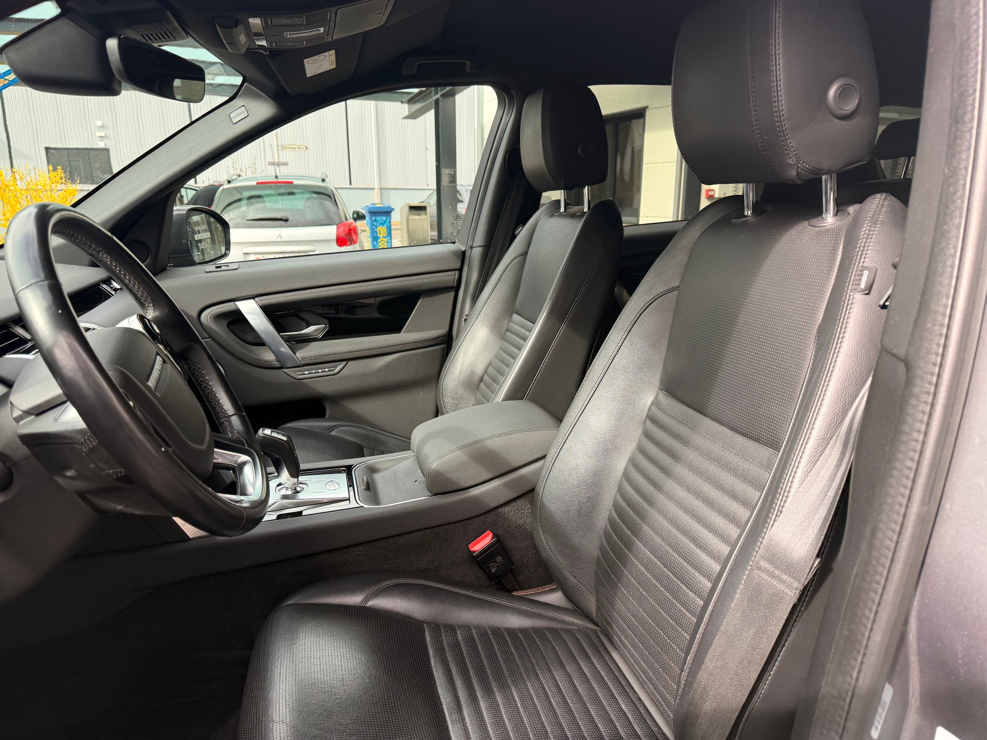 LAND ROVER Discovery Sport D180 2.0D TD4 MHEV SE AWD AT9-image-12