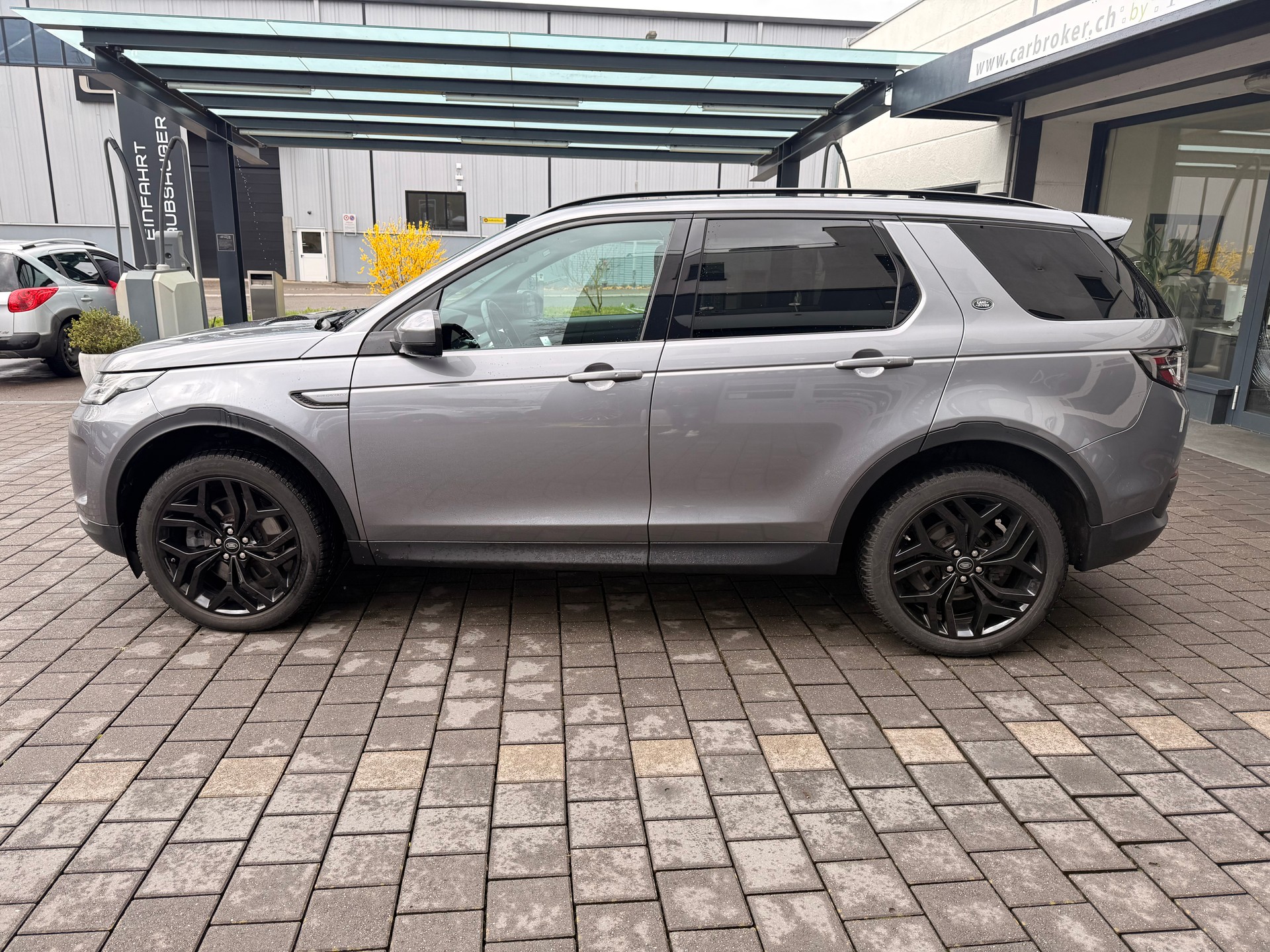 LAND ROVER Discovery Sport D180 2.0D TD4 MHEV SE AWD AT9-image-4
