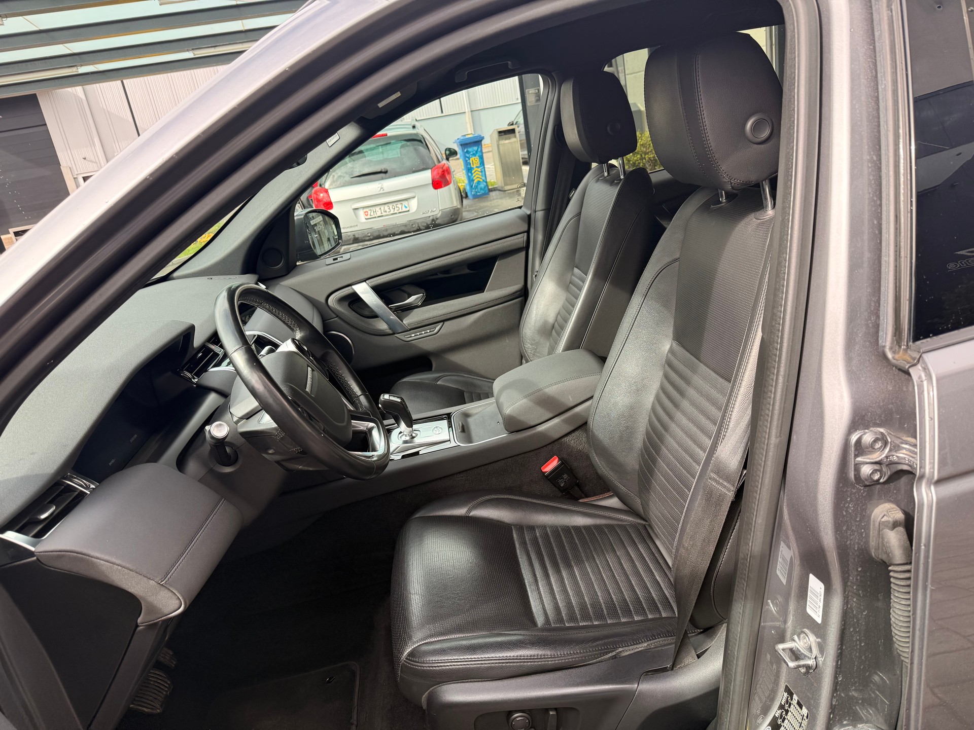 LAND ROVER Discovery Sport D180 2.0D TD4 MHEV SE AWD AT9-image-11