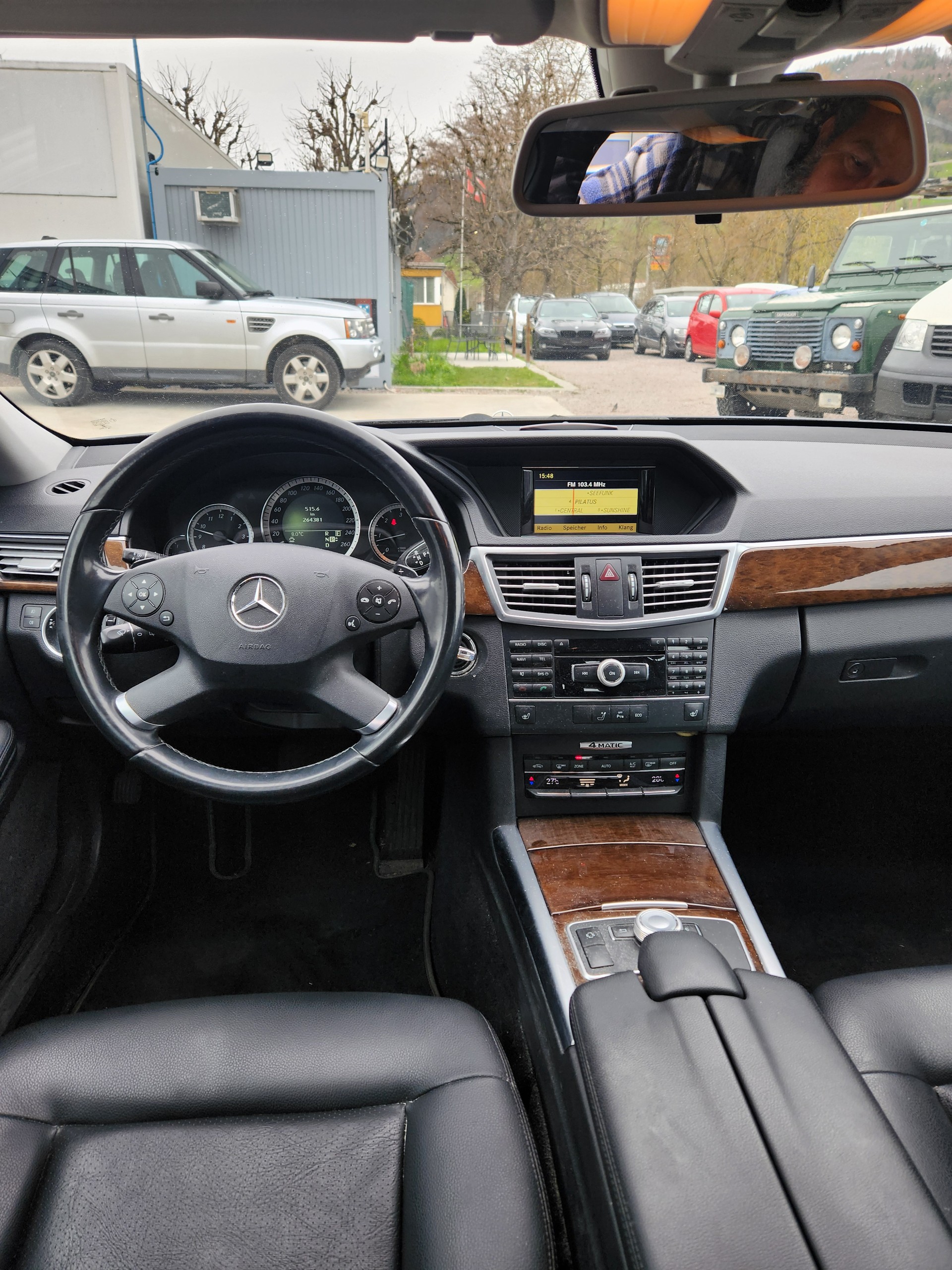 MERCEDES-BENZ E 350 CDI BlueEfficiency 4Matic 7G-Tronic-image-14