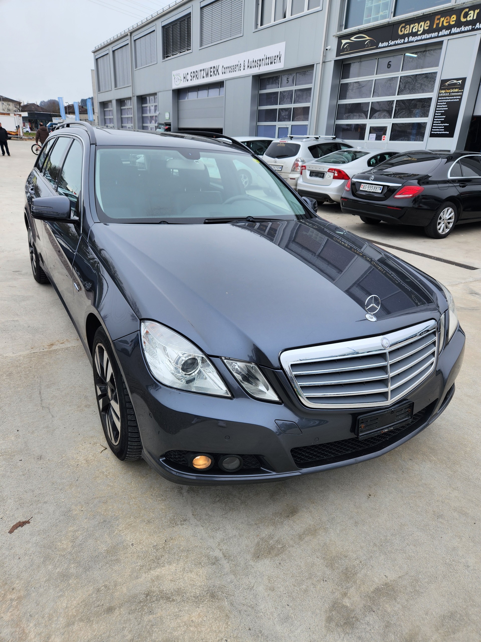 MERCEDES-BENZ E 350 CDI BlueEfficiency 4Matic 7G-Tronic-image-2