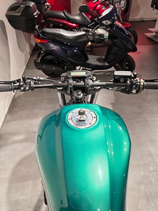 HONDA CB 750 F2 Seven Fifty-image-13