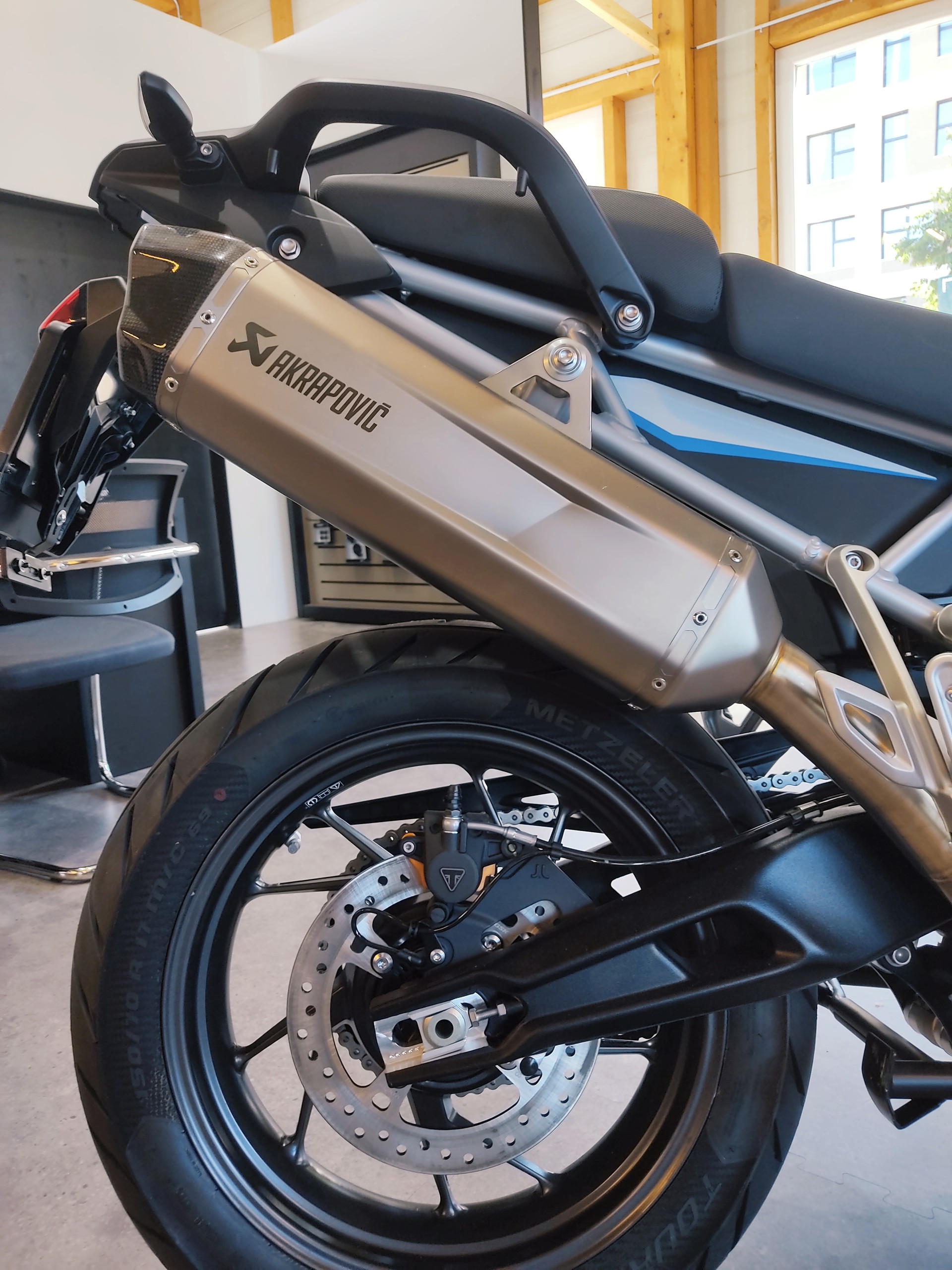 TRIUMPH 900 Alpine Edition-image-5