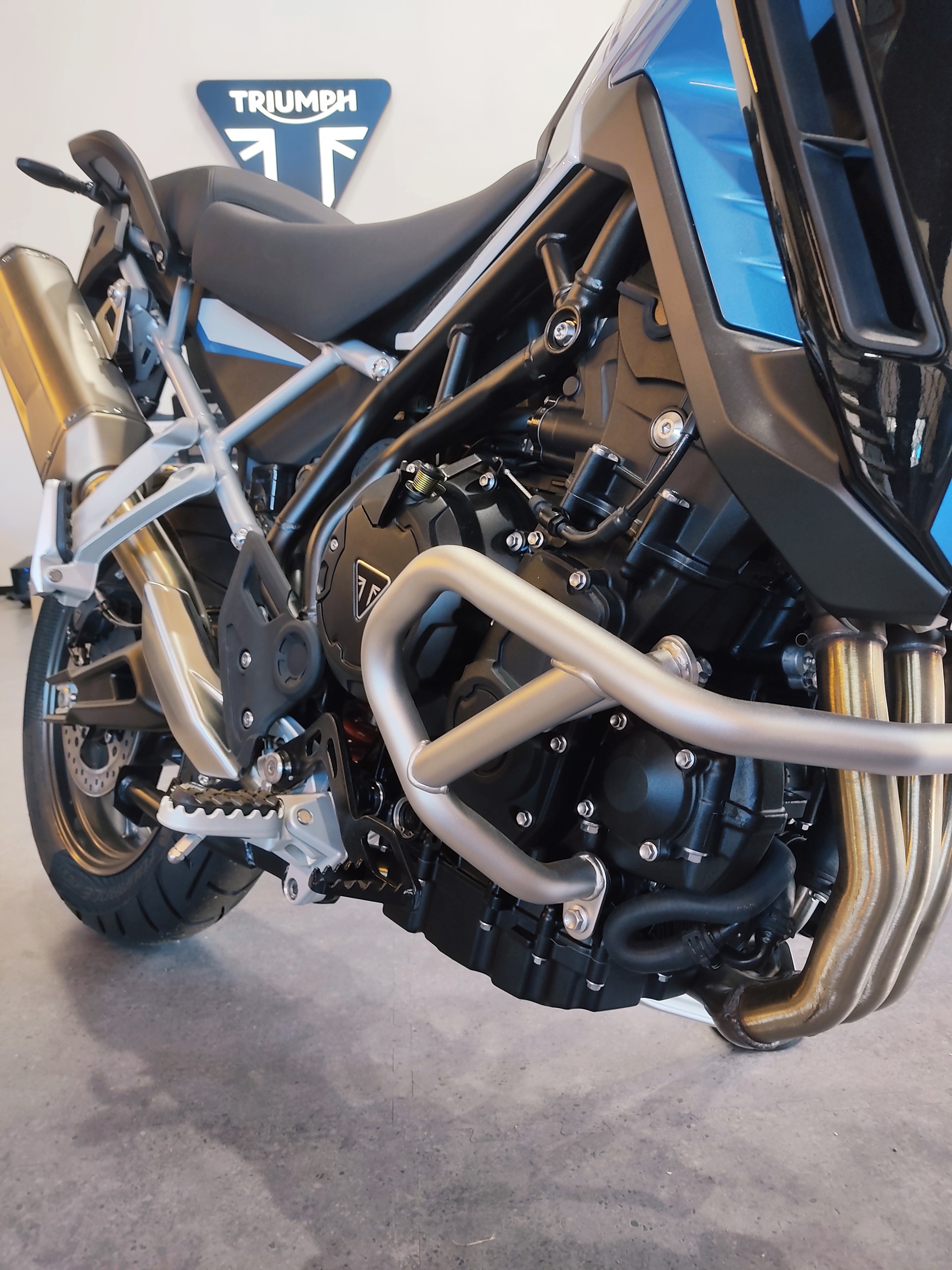 TRIUMPH 900 Alpine Edition-image-3
