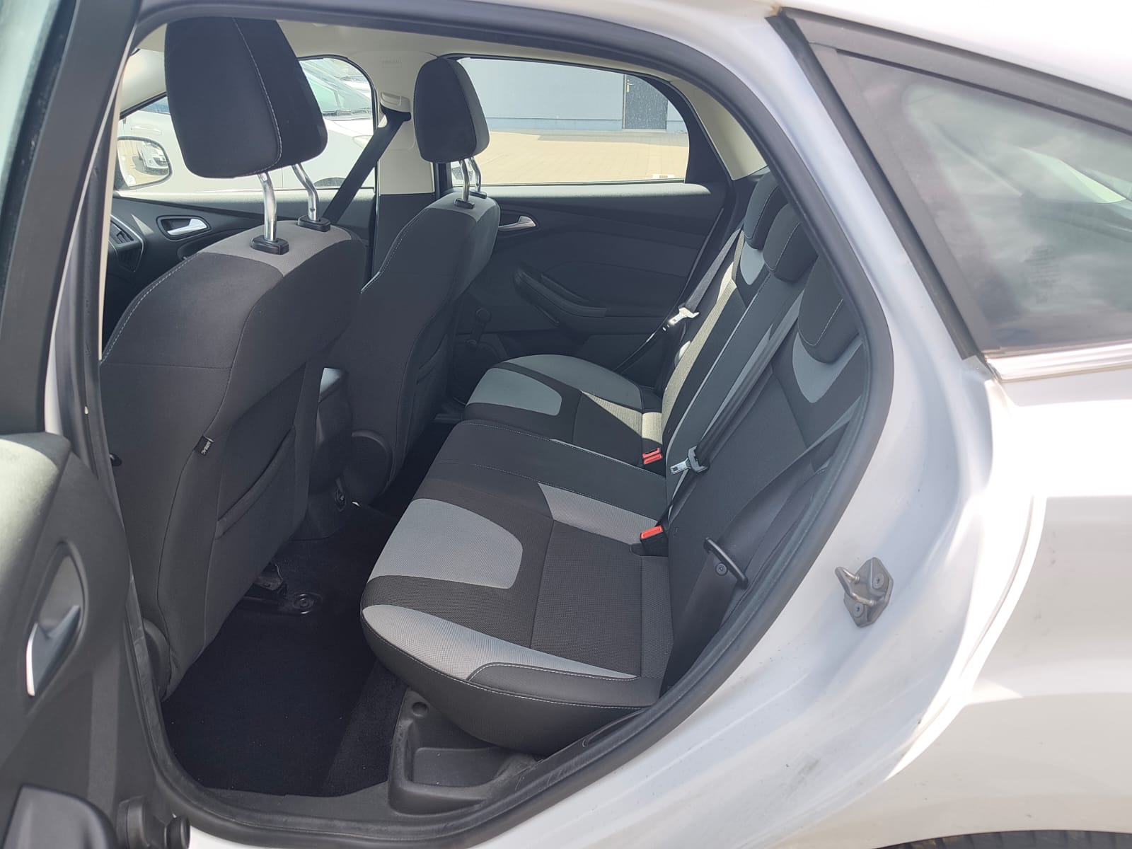 FORD Focus 1.6 SCTi Titanium-image-7