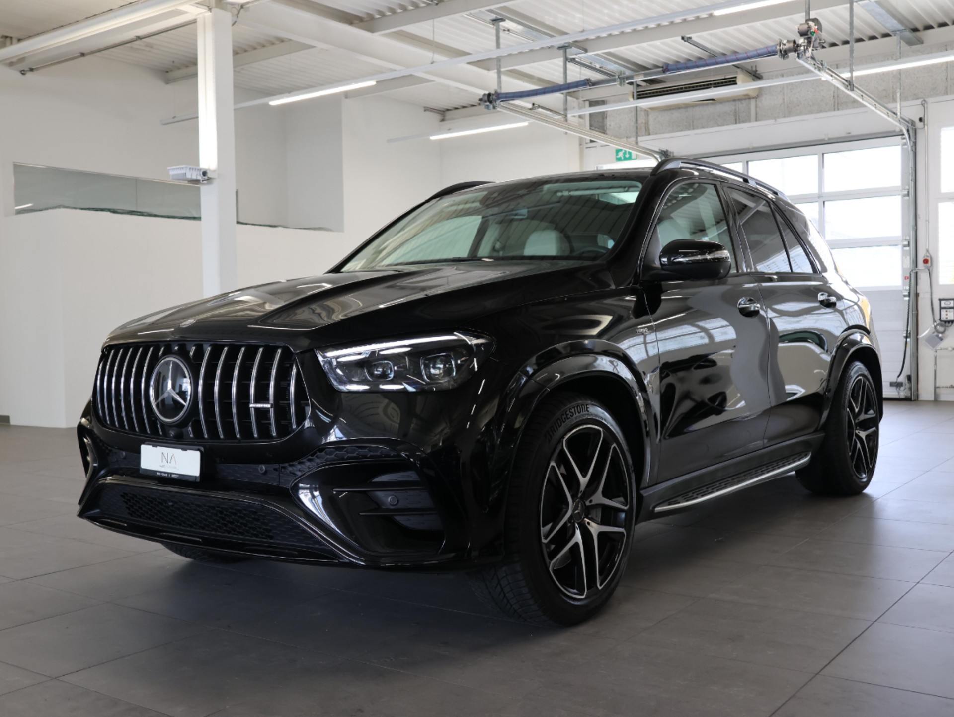MERCEDES-BENZ GLE 53 AMG 4Matic+ 9G-Speedshift *MSI Plus* *Panoramadach* *Sitzheizung / Lüftung*-showroom-element-3