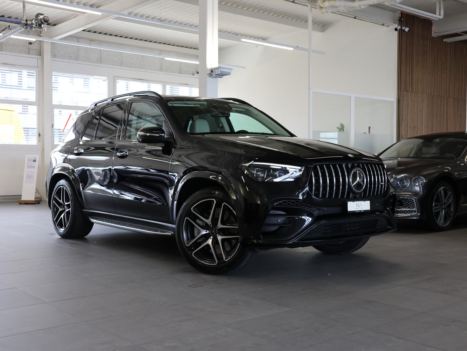 MERCEDES-BENZ GLE 53 AMG 4Matic+ 9G-Speedshift *MSI Plus* *Panoramadach* *Sitzheizung / Lüftung*