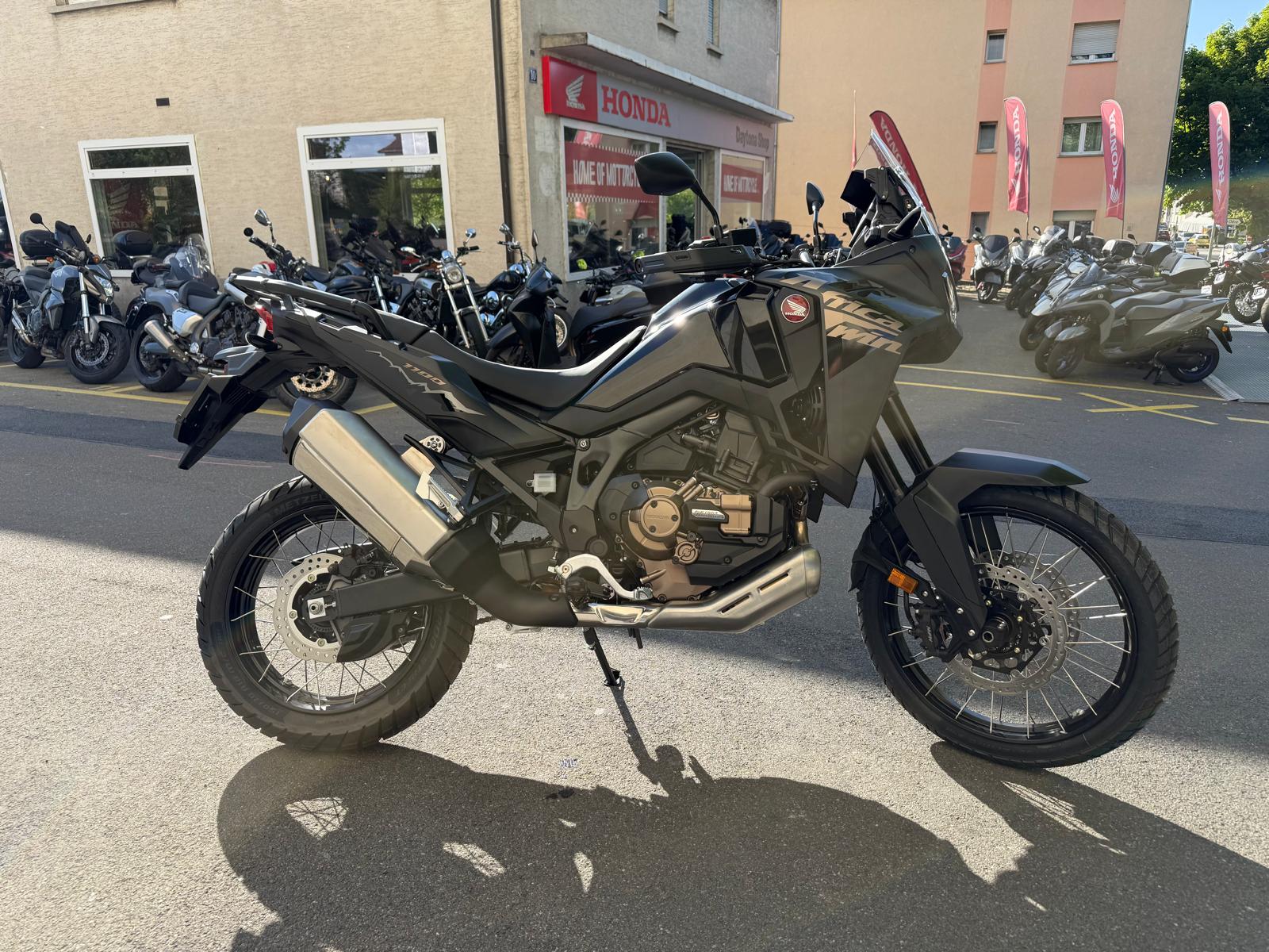 HONDA CRF 1100 DCT Africa Twin-image-3