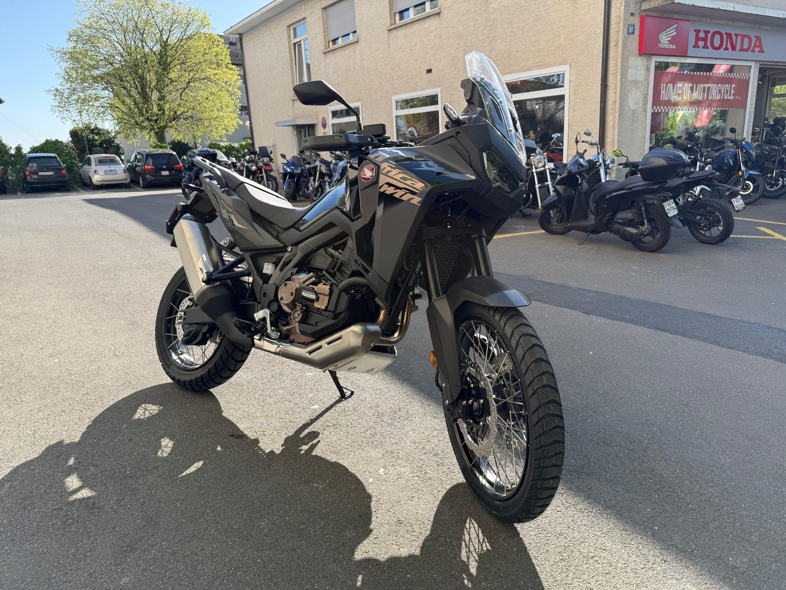 HONDA CRF 1100 DCT Africa Twin-image-1