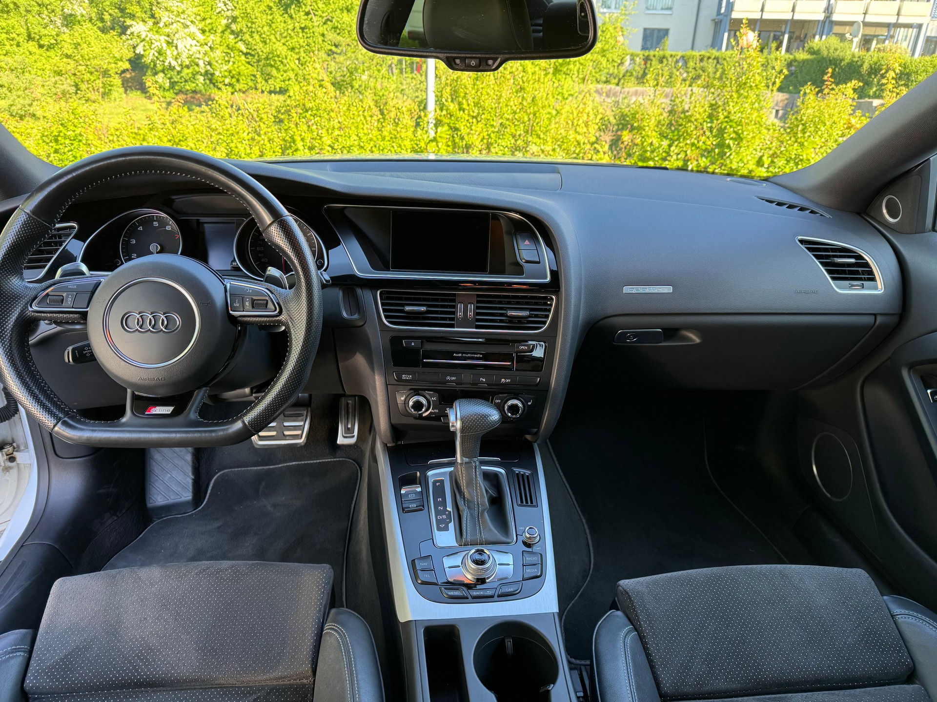AUDI A5 Coupé 2.0 TFSI quattro S-tronic-image-10