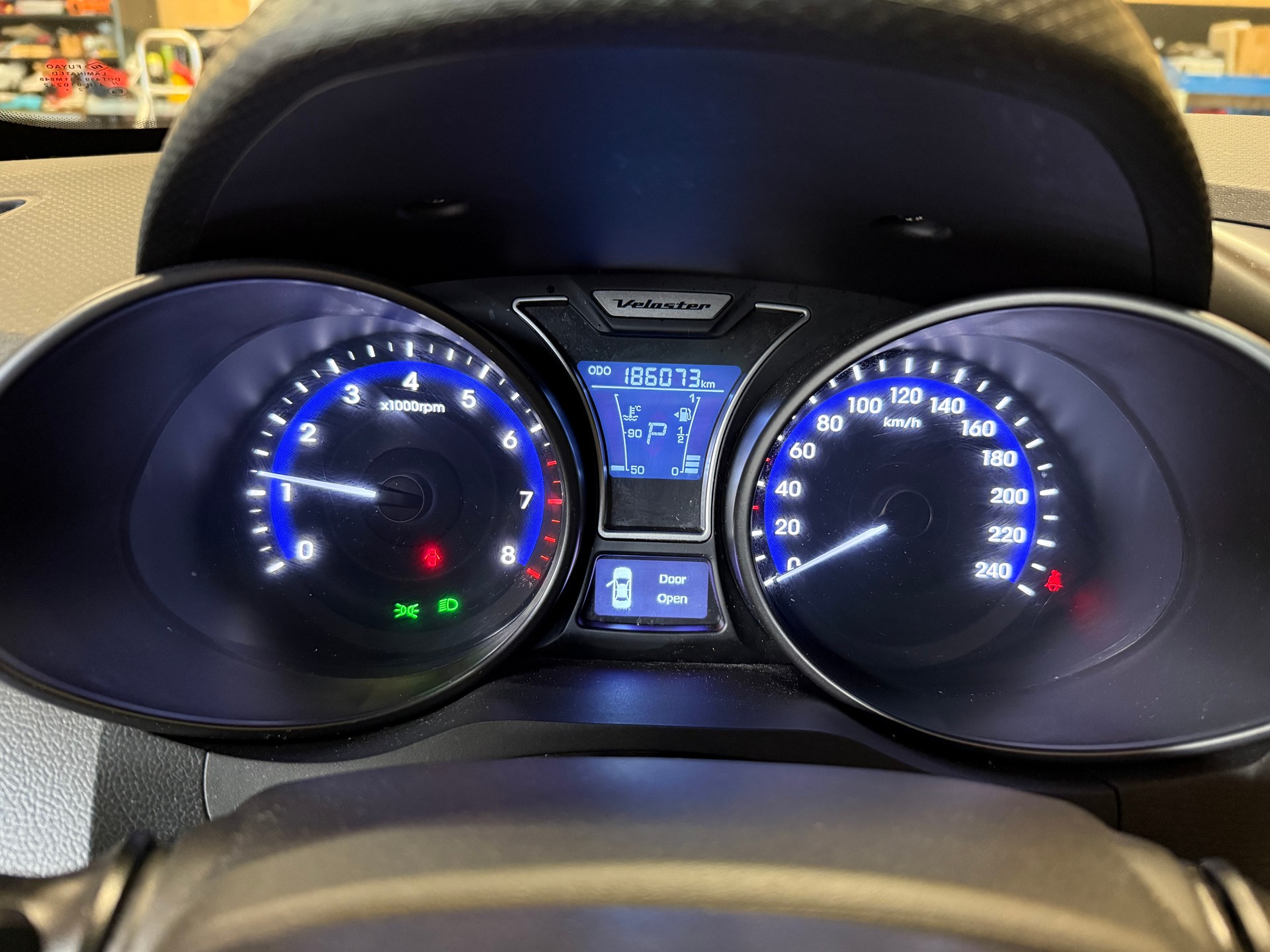 HYUNDAI Veloster 1.6 Turbo GDI Automatic-image-8