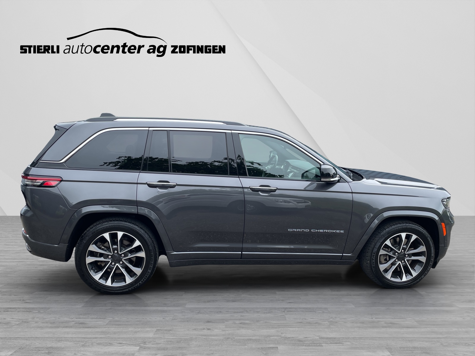 JEEP Grand Cherokee 2.0 Turbo Overland 4xe-showroom-element-3