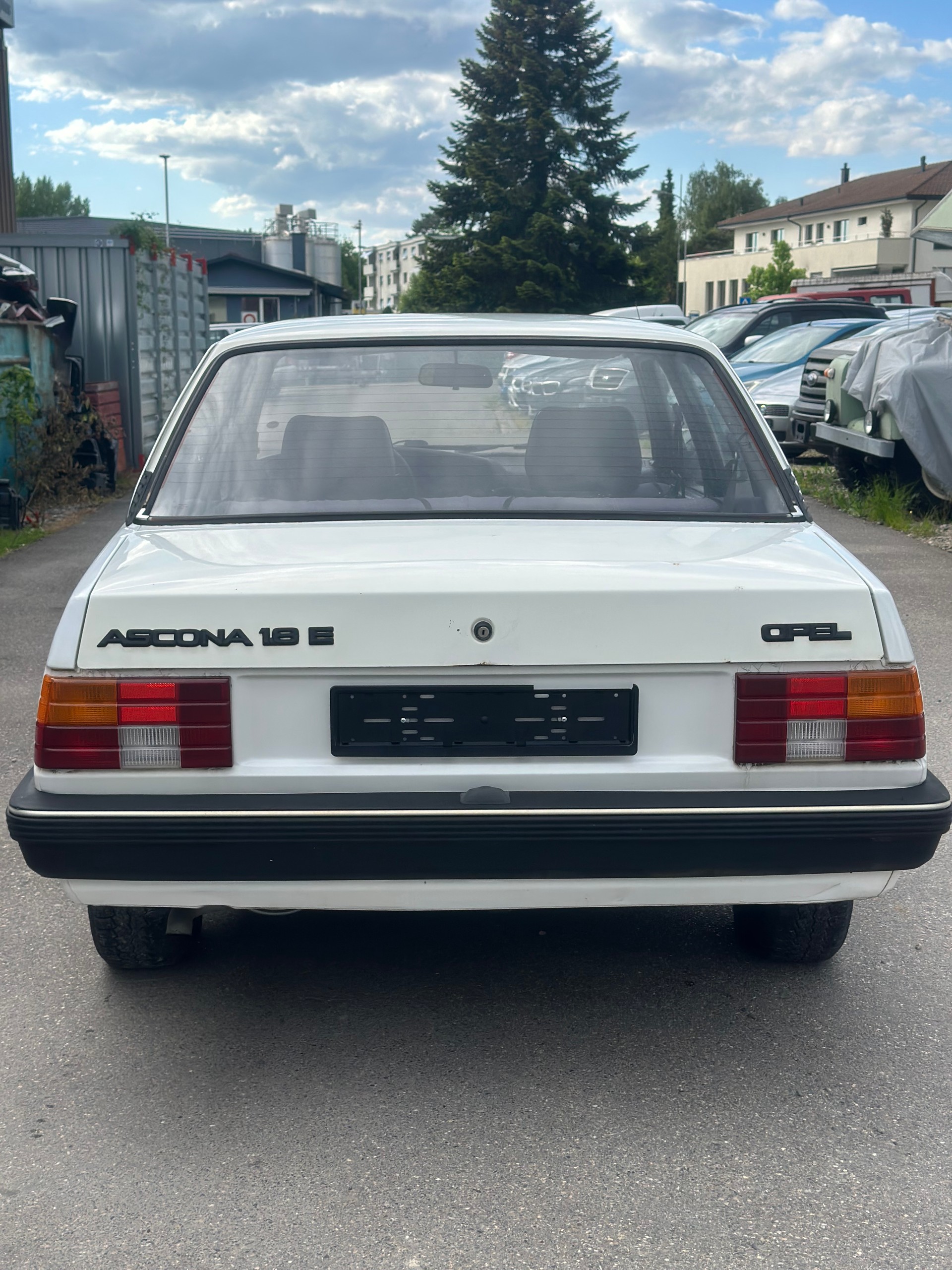OPEL Ascona 1800 E Luxus-image-3