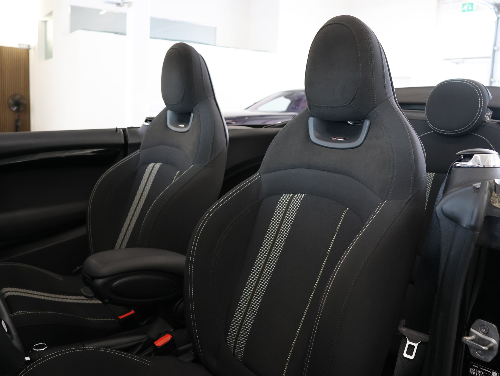 MINI Cooper John Cooper Works Cabriolet Steptronic *Sportabgassanlage* *CarPlay* *Rückfahrkamera*-image-19