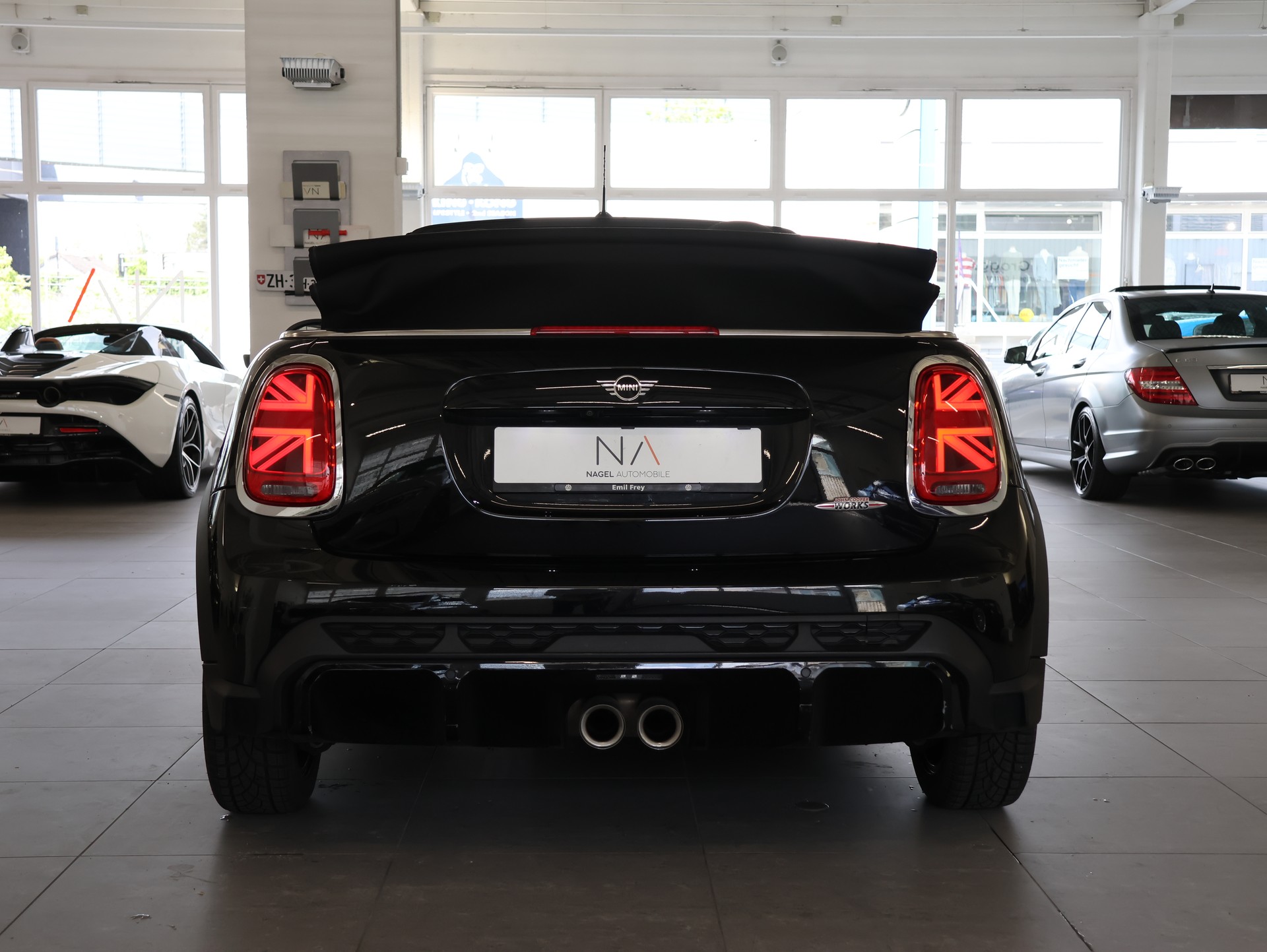MINI Cooper John Cooper Works Cabriolet Steptronic *Sportabgassanlage* *CarPlay* *Rückfahrkamera*-image-5