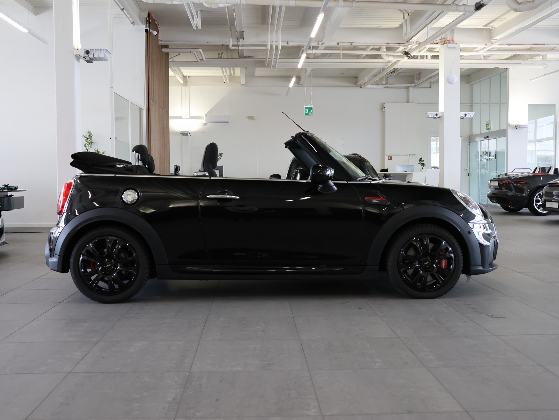 MINI Cooper John Cooper Works Cabriolet Steptronic *Sportabgassanlage* *CarPlay* *Rückfahrkamera*-image-7