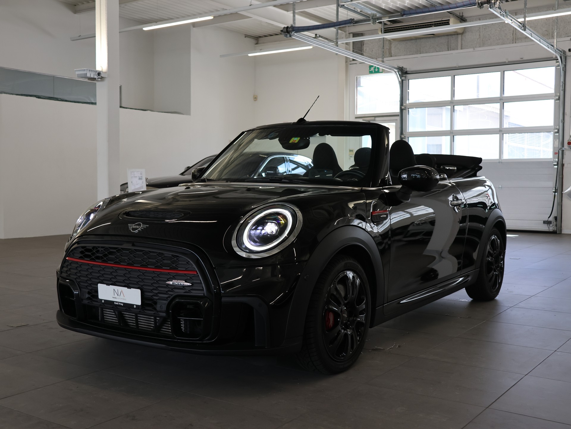 MINI Cooper John Cooper Works Cabriolet Steptronic *Sportabgassanlage* *CarPlay* *Rückfahrkamera*-image-4