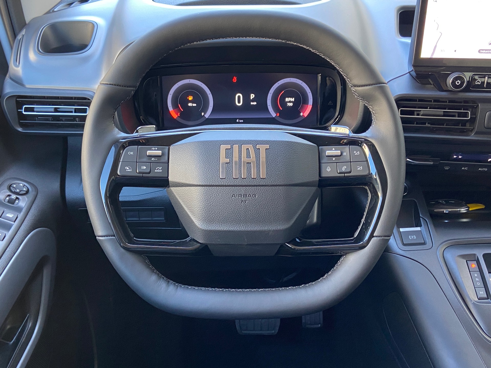 FIAT Doblo - Qubo L 1.5 Diesel Automat 7-Plätze-image-13