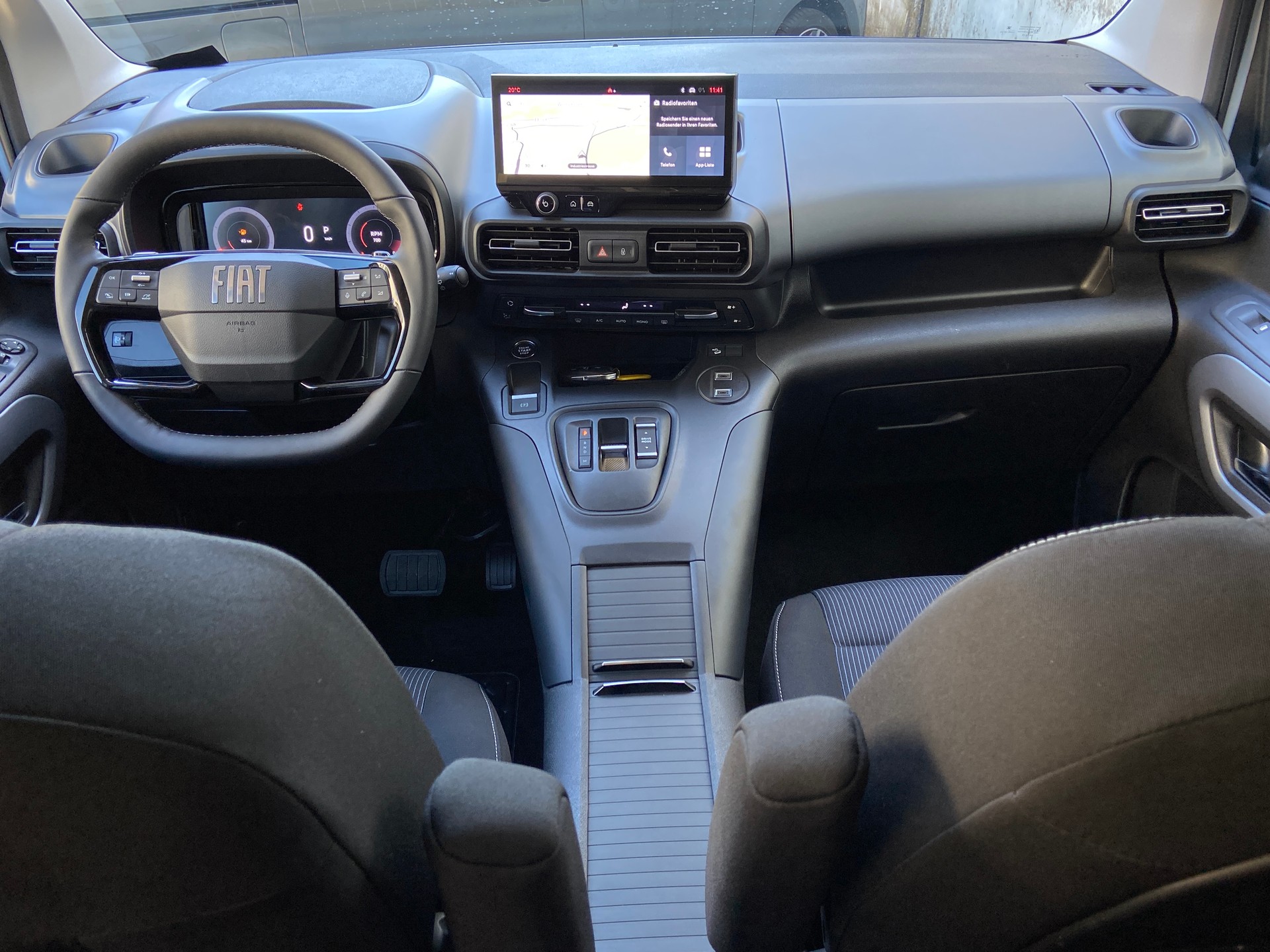 FIAT Doblo - Qubo L 1.5 Diesel Automat 7-Plätze-image-4