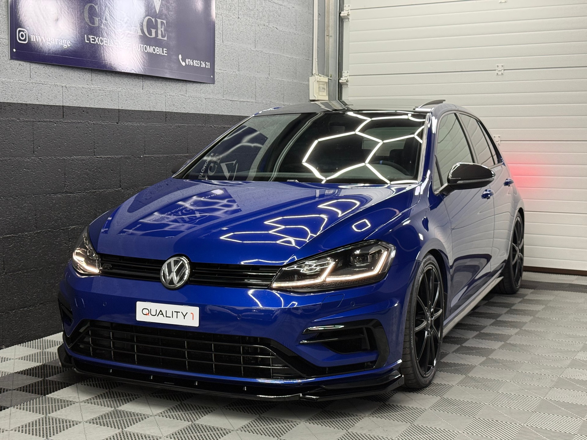 VW Golf 2.0 TSI R 4Motion DSG-image-1
