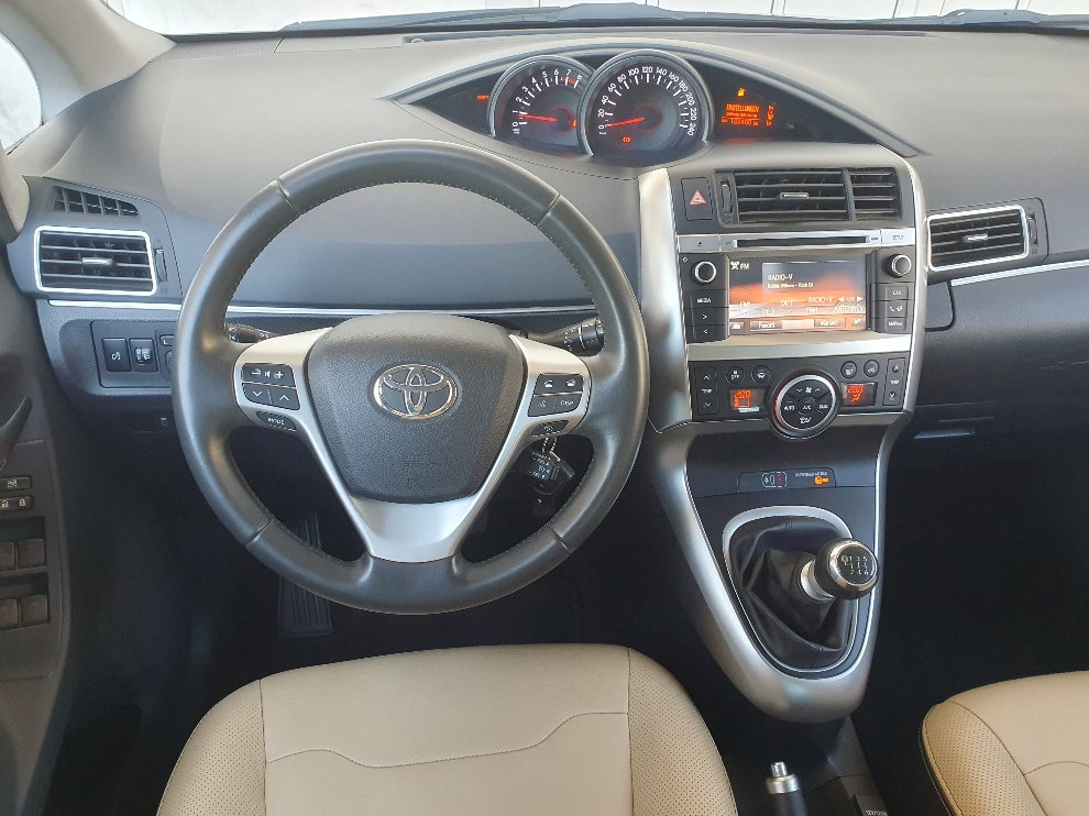 TOYOTA Verso 1.8 Trend-image-5