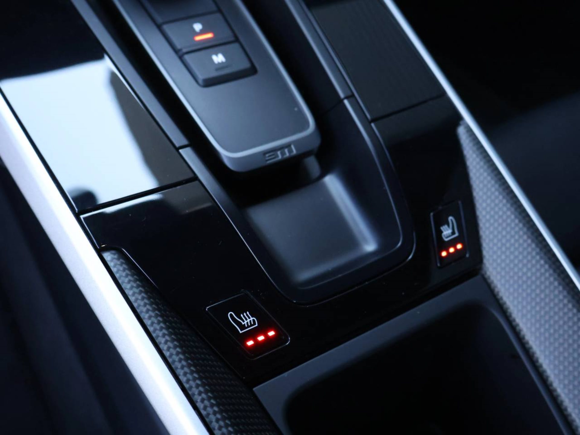 PORSCHE 911 Turbo S-image-23