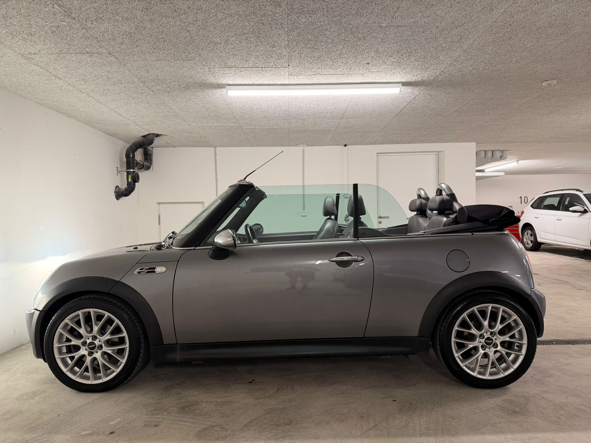 MINI Cooper S Cabriolet-image-3