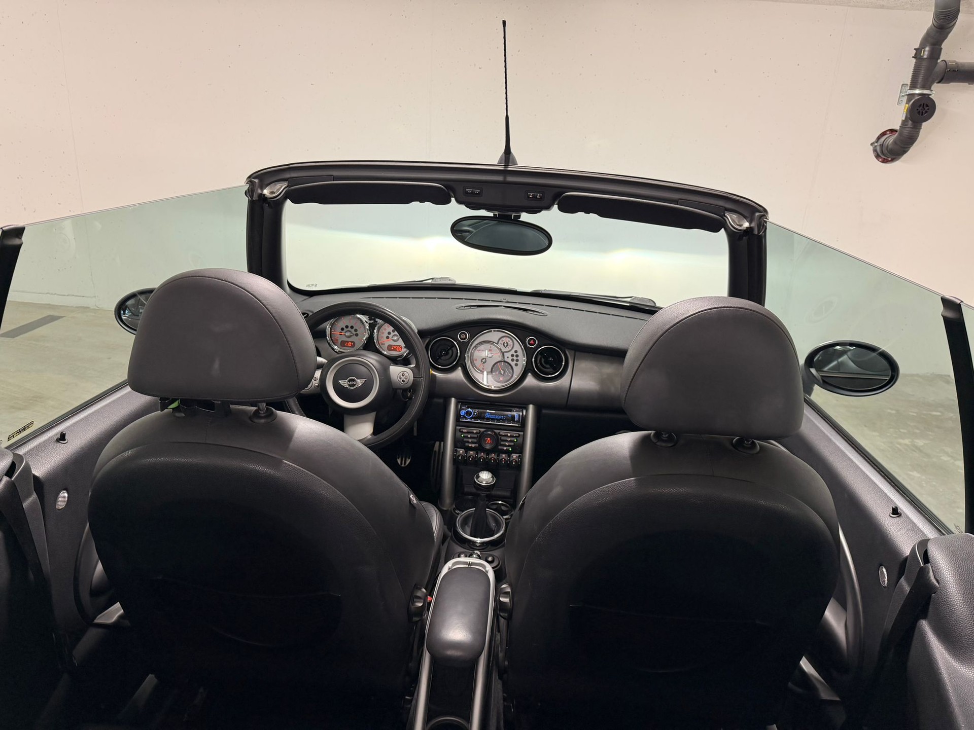 MINI Cooper S Cabriolet-image-9
