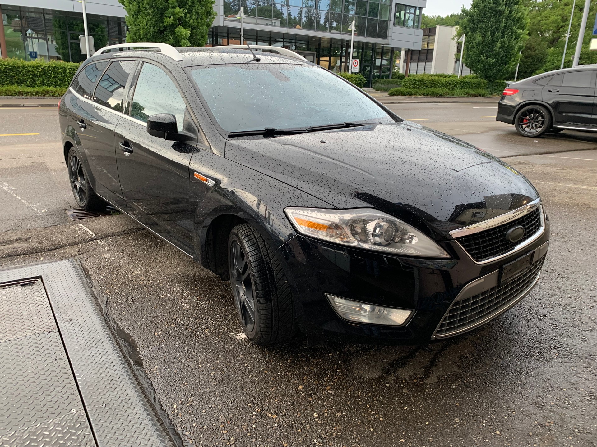 FORD Mondeo 2.0 EcoBoost SCTi Ghia PowerShift-image-1