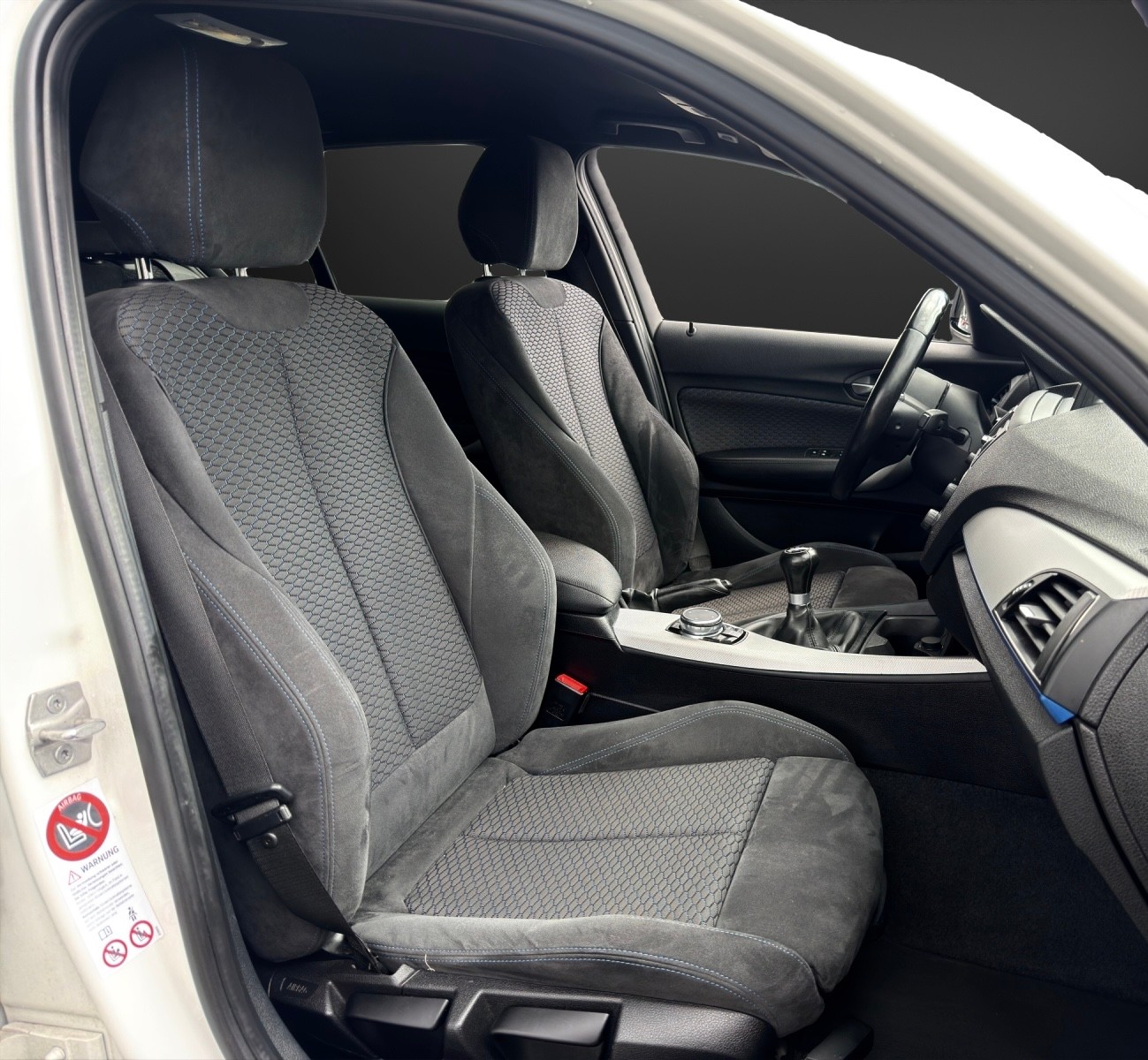 BMW 118d xDrive M-Sportpaket-image-8