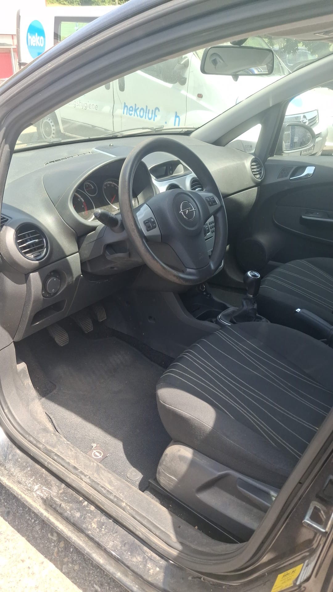 OPEL Corsa 1.4 TP Enjoy-image-4