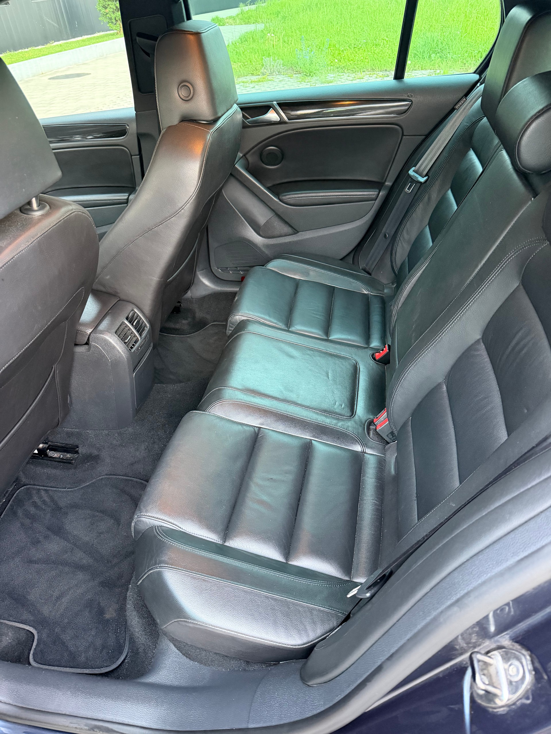 VW Golf 2.0 TSI GTI-image-8