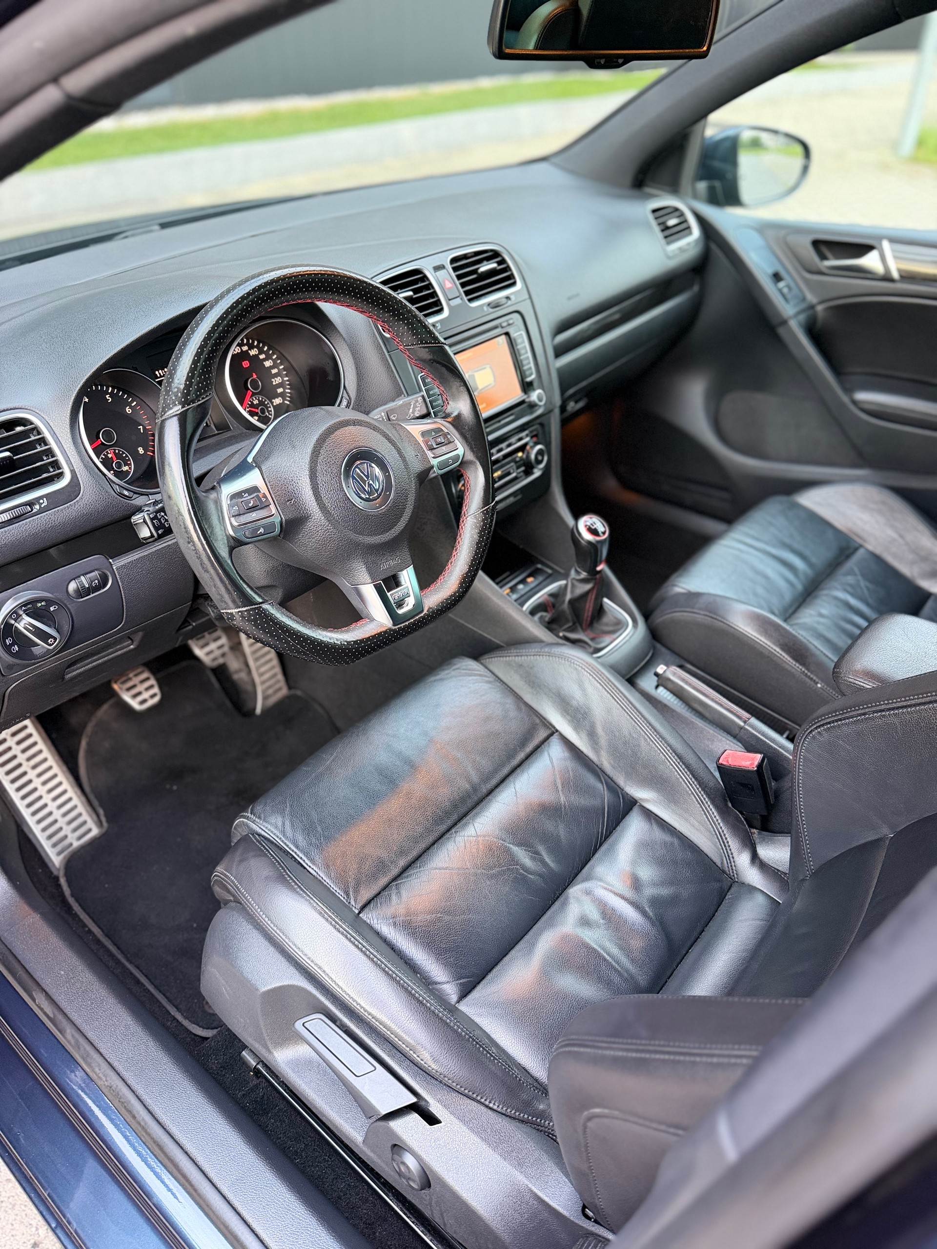 VW Golf 2.0 TSI GTI-image-14