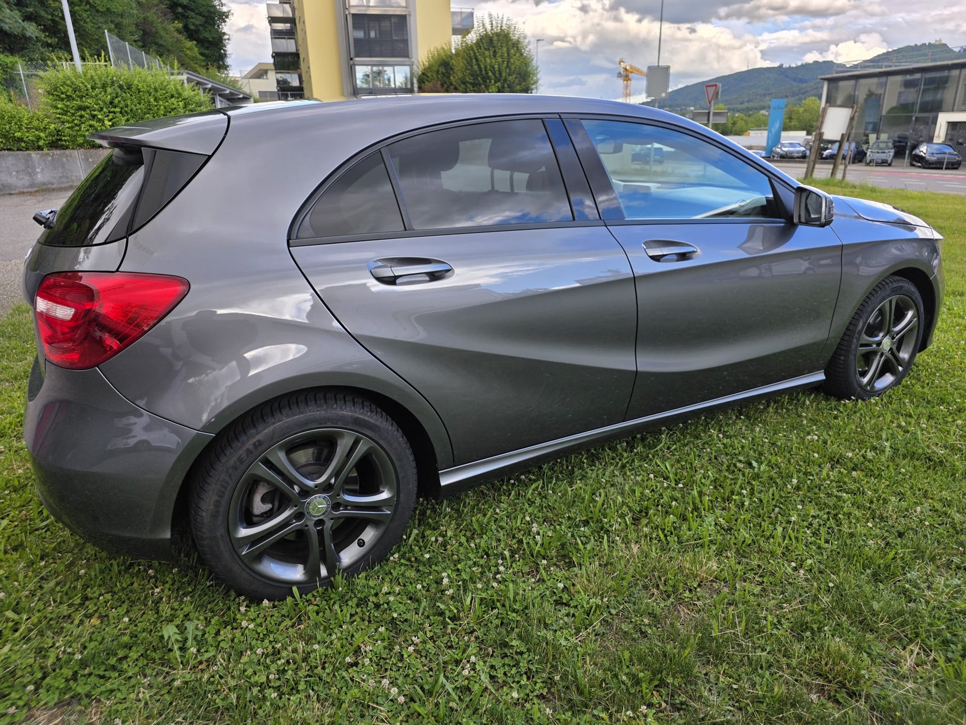 MERCEDES-BENZ A 220 CDI 7G-DCT-image-8
