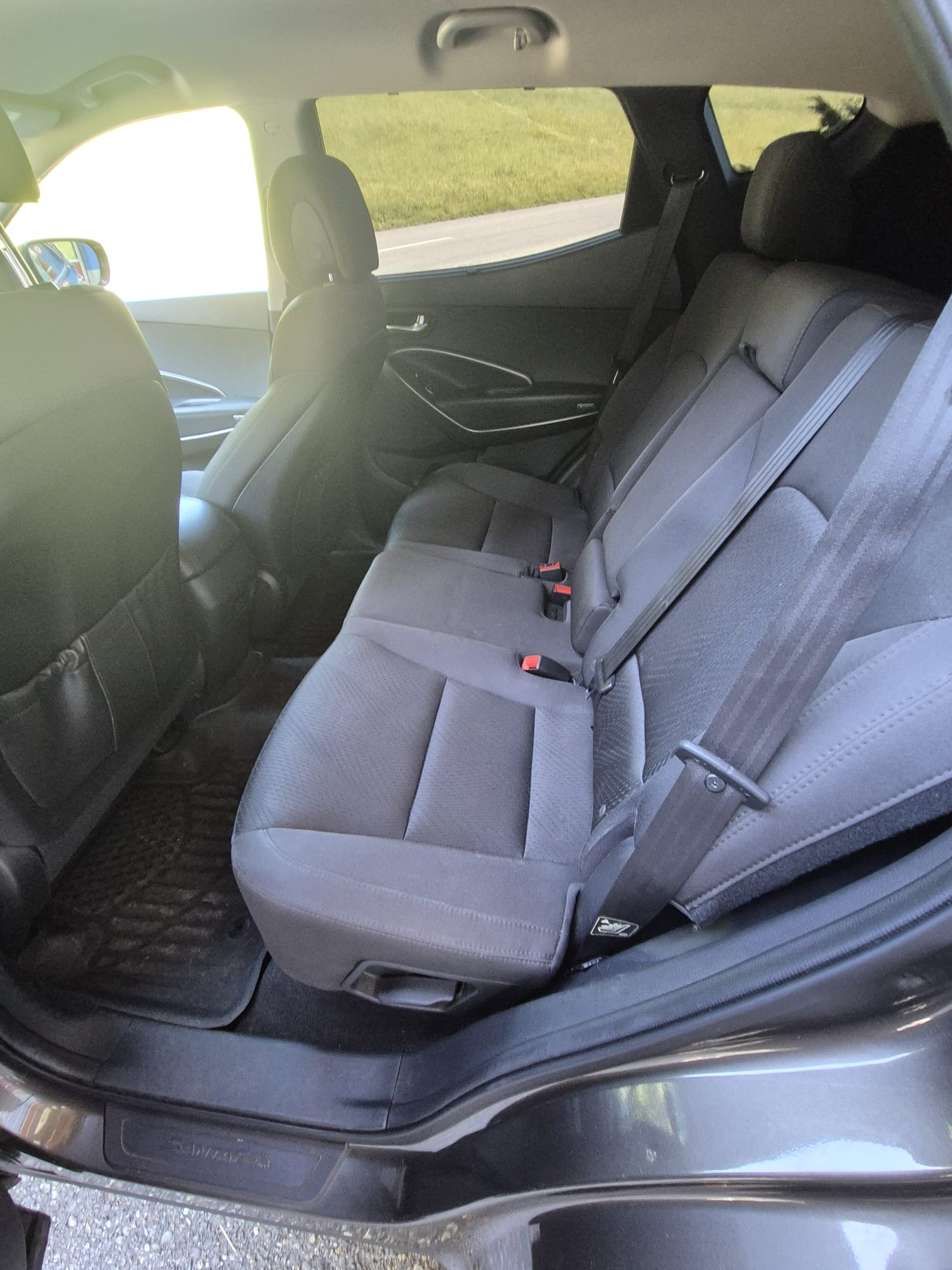 HYUNDAI SANTA FE-image-12