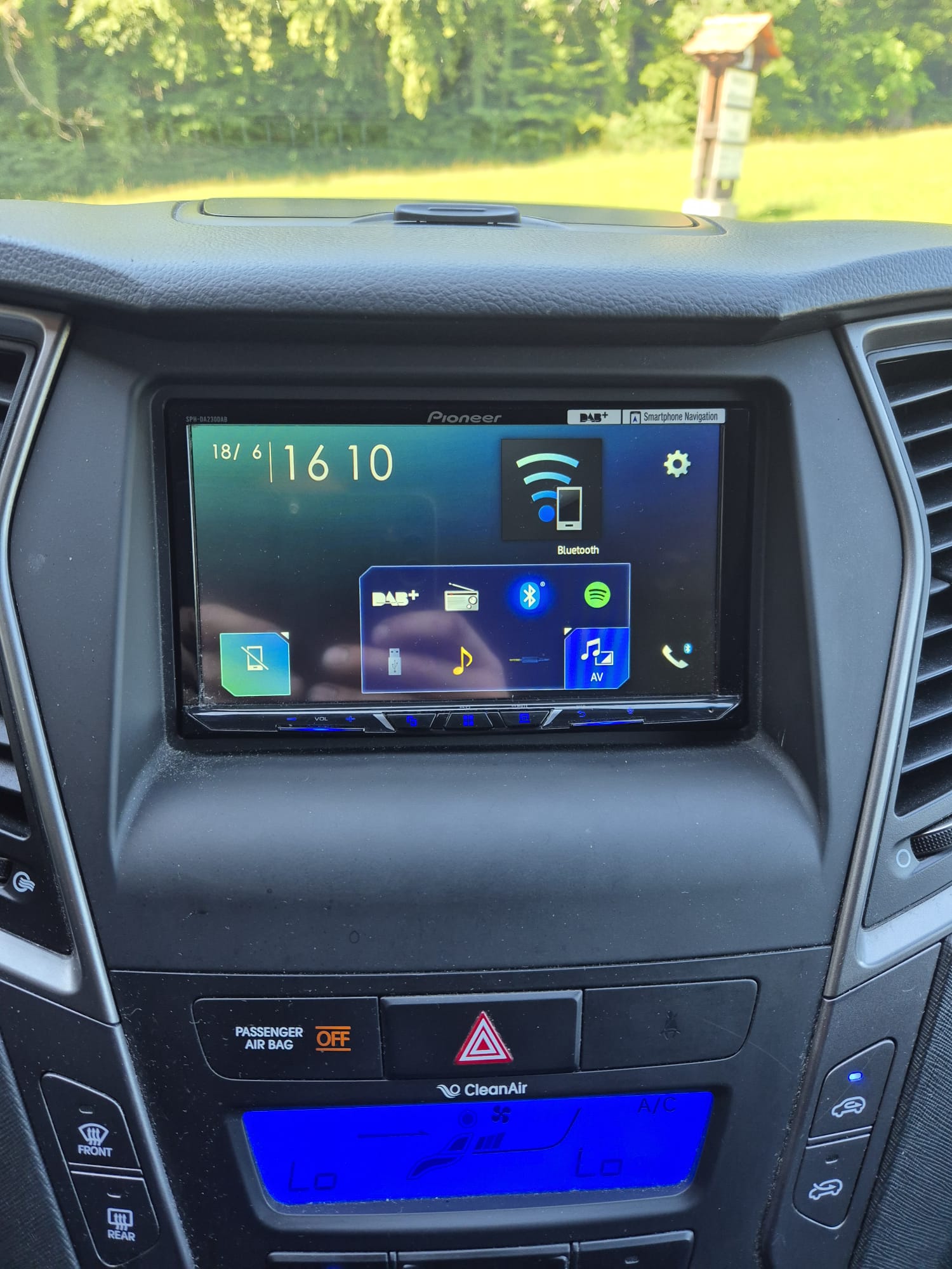 HYUNDAI SANTA FE-image-8